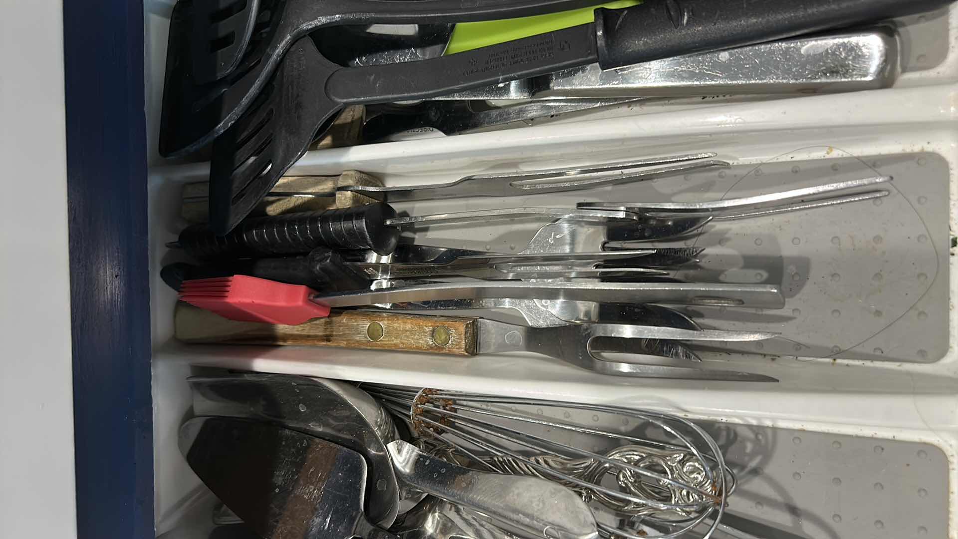 Photo 1 of CONTENTS OF DRAWER IN KITCHEN