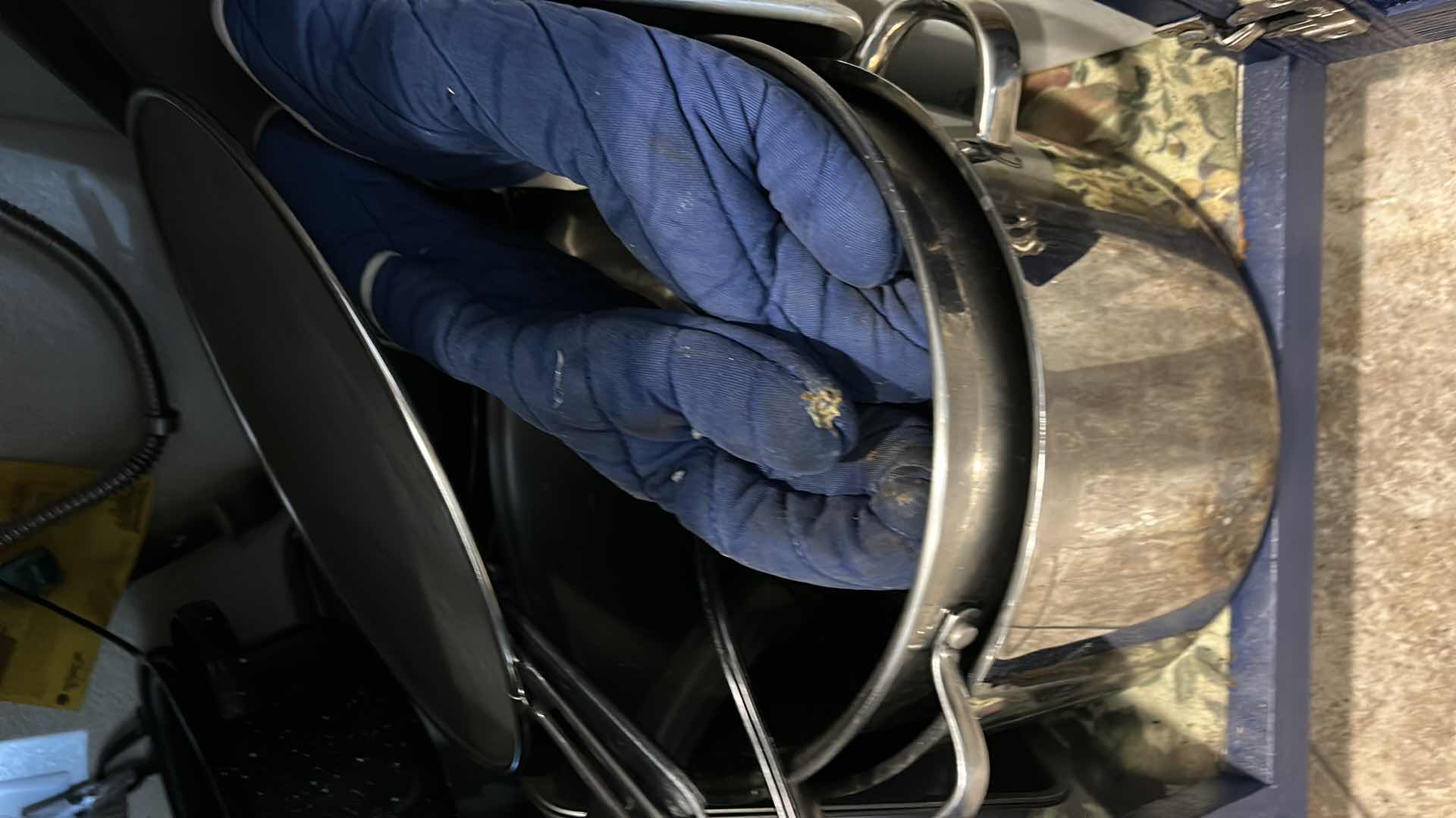 Photo 1 of CONTENTS OF CABINET IN KITCHEN / POTS AND PANS