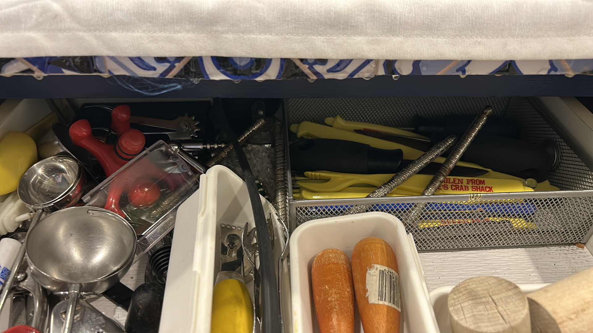 Photo 1 of CONTENTS OF DRAWER IN KITCHEN