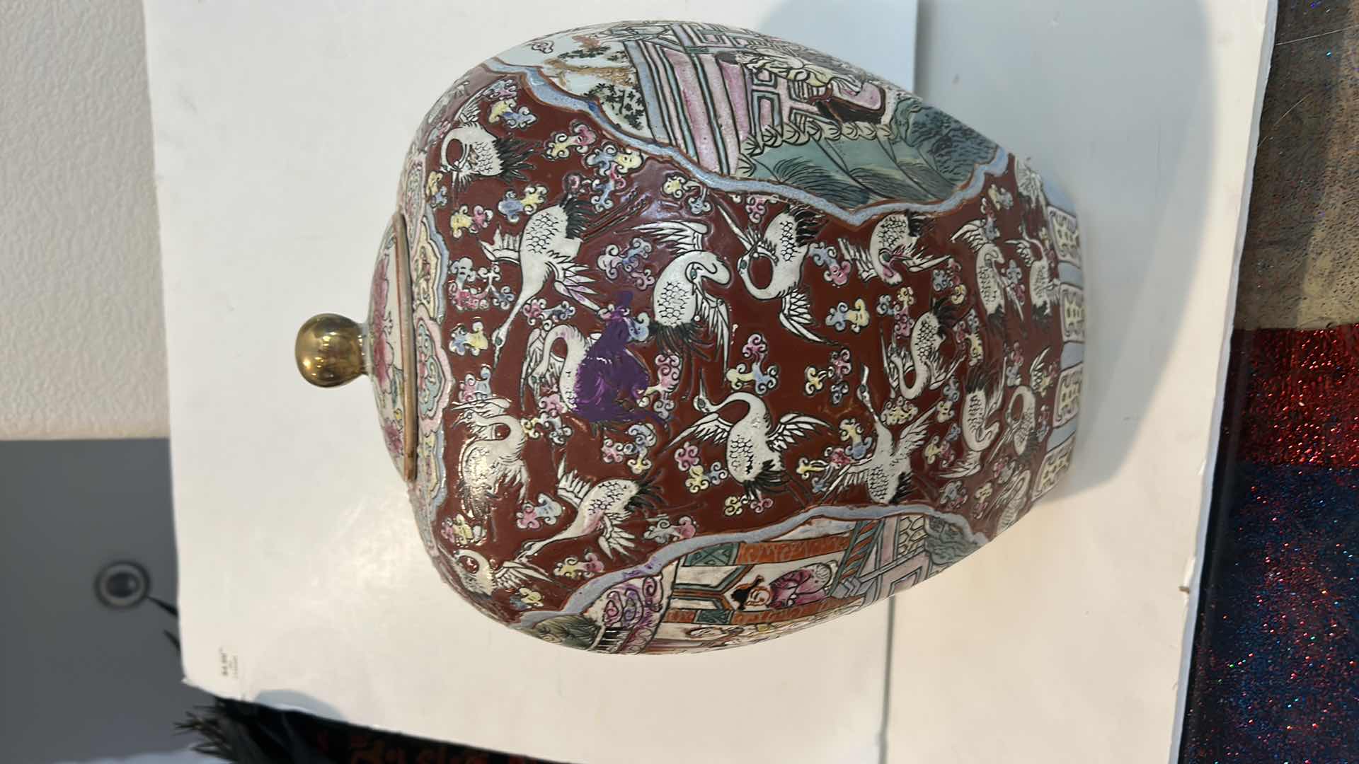 Photo 1 of ANTIQUE QING DYNASTY CHINESE FAMILLE ROSE MEDALLION PORCELAIN ENAMEL FIGURAL JAR H13” $300