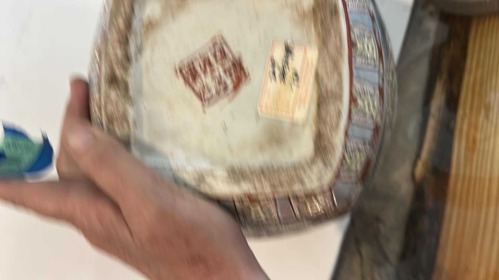 Photo 1 of ANTIQUE QING DYNASTY CHINESE FAMILLE ROSE MEDALLION PORCELAIN ENAMEL FIGURAL JAR H13” $300