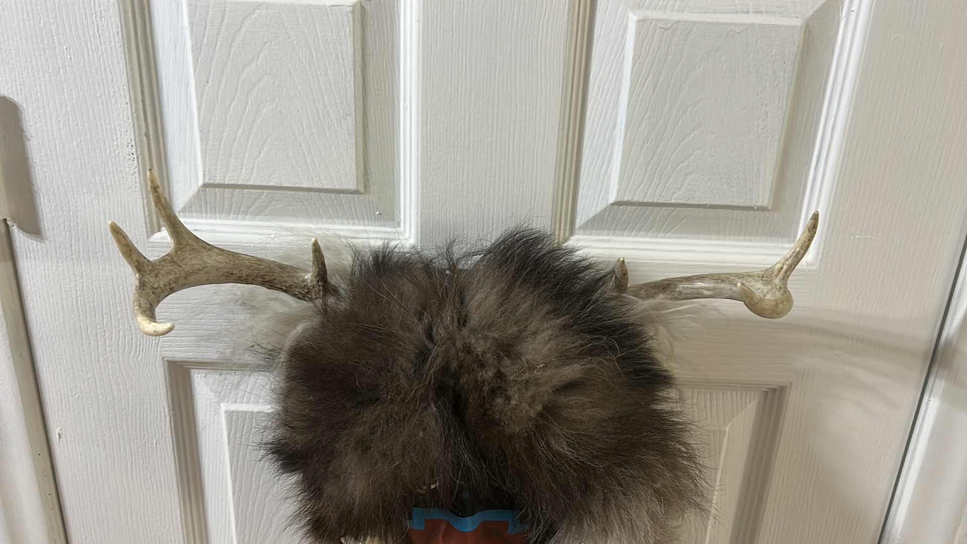 Photo 5 of NATIVE AMERICAN INDIAN DECOR H27”