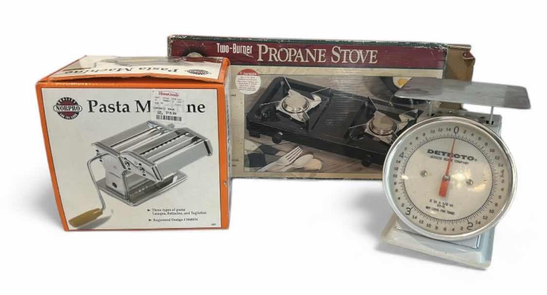 Photo 1 of 3 KITCHEN ITEMS