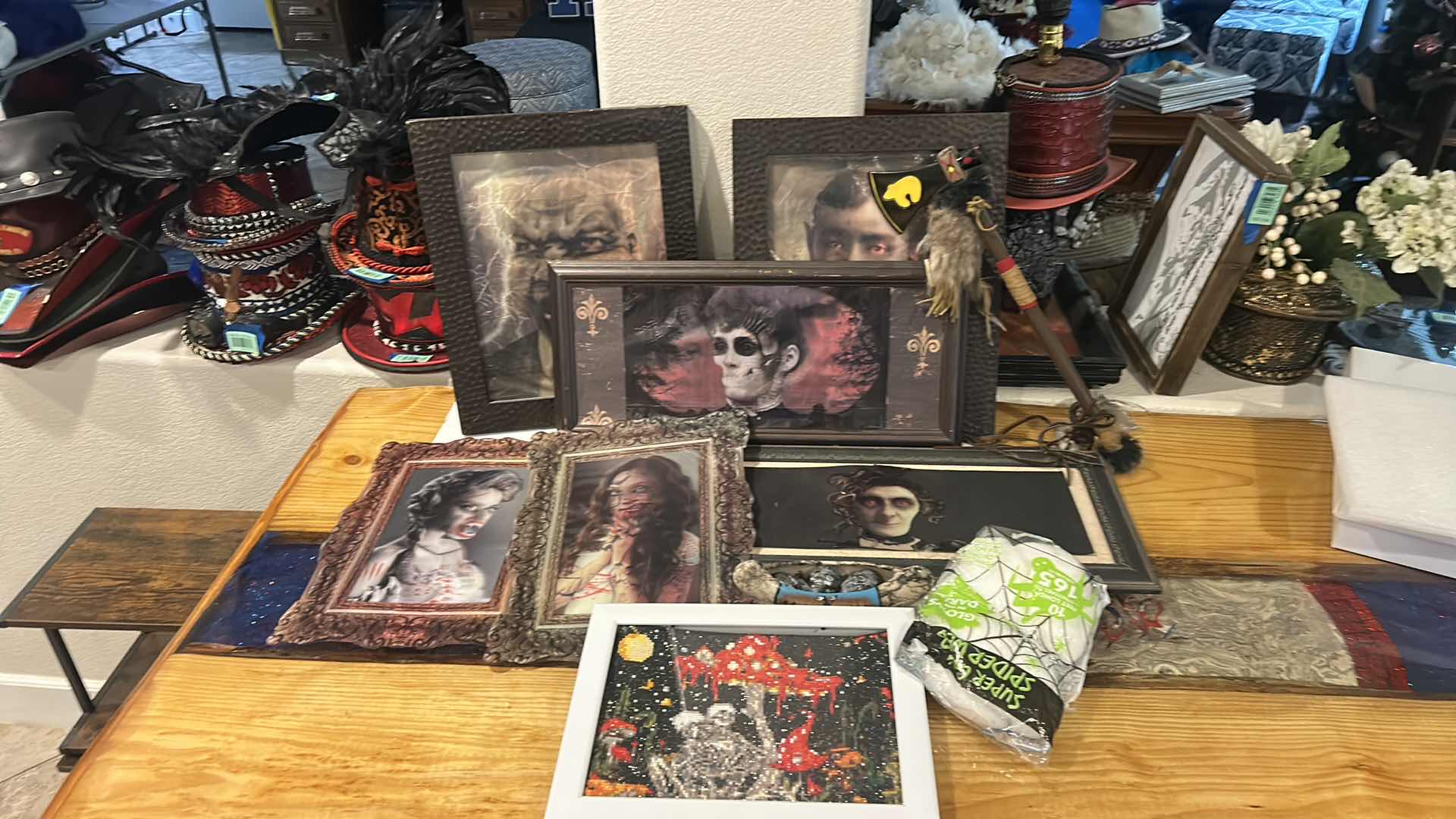 Photo 1 of HALLOWEEN DECOR