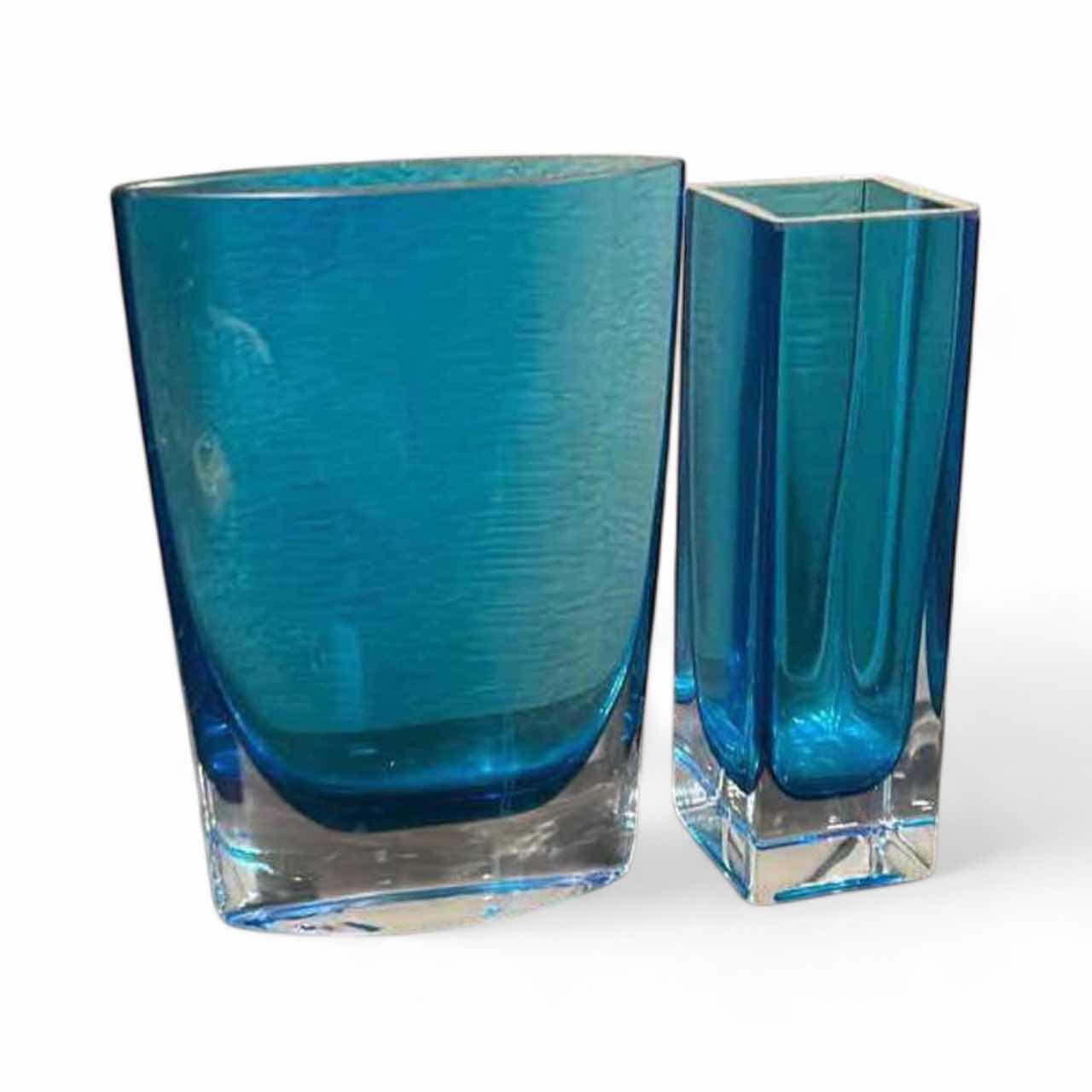 Photo 1 of 2 BLUE GLASS VASES H8.5”