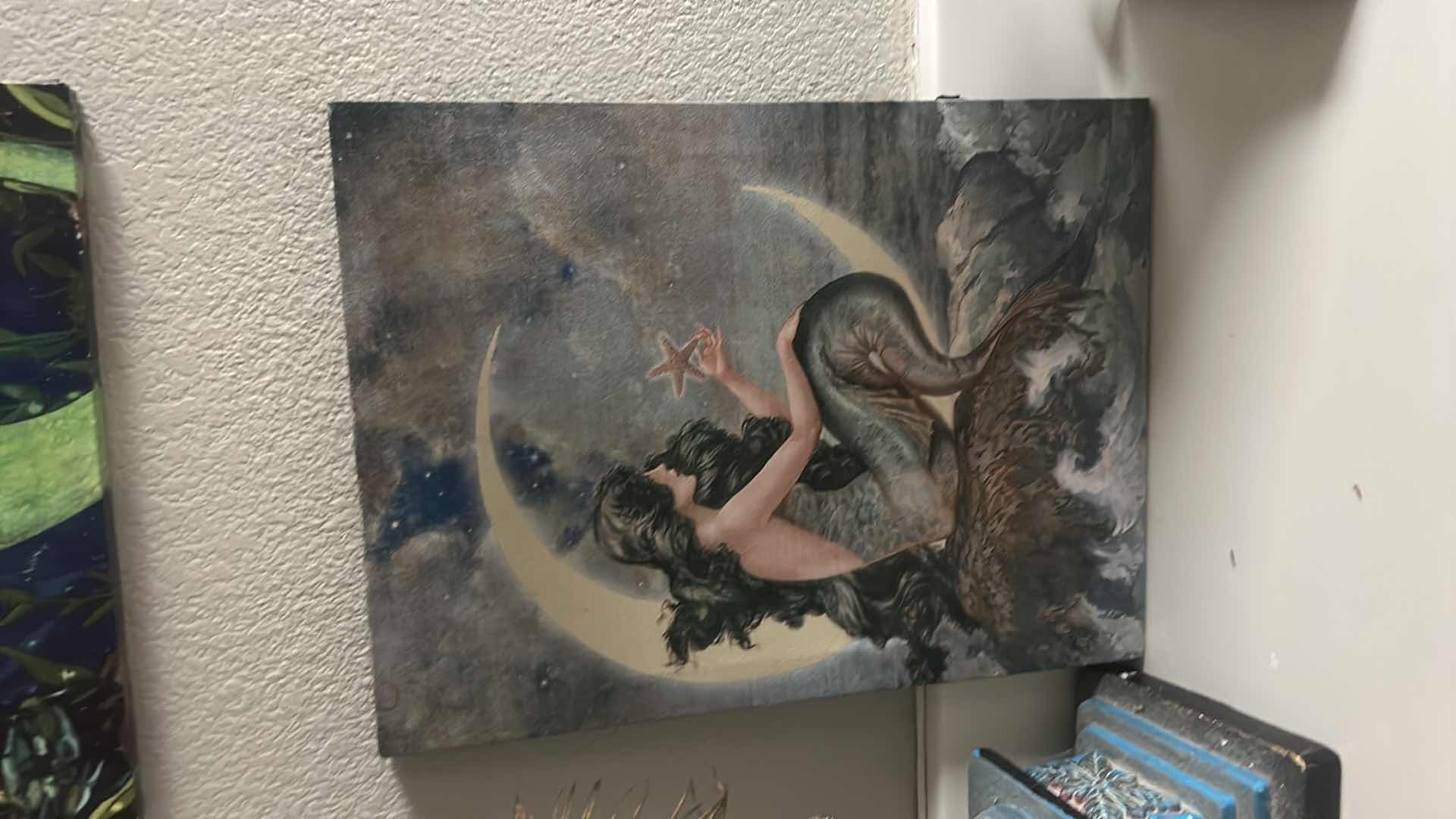 Photo 1 of MERMAID DECOR MERMAID WITH MOON LIGHTS UP WITH BATTERIES 11” x 15”