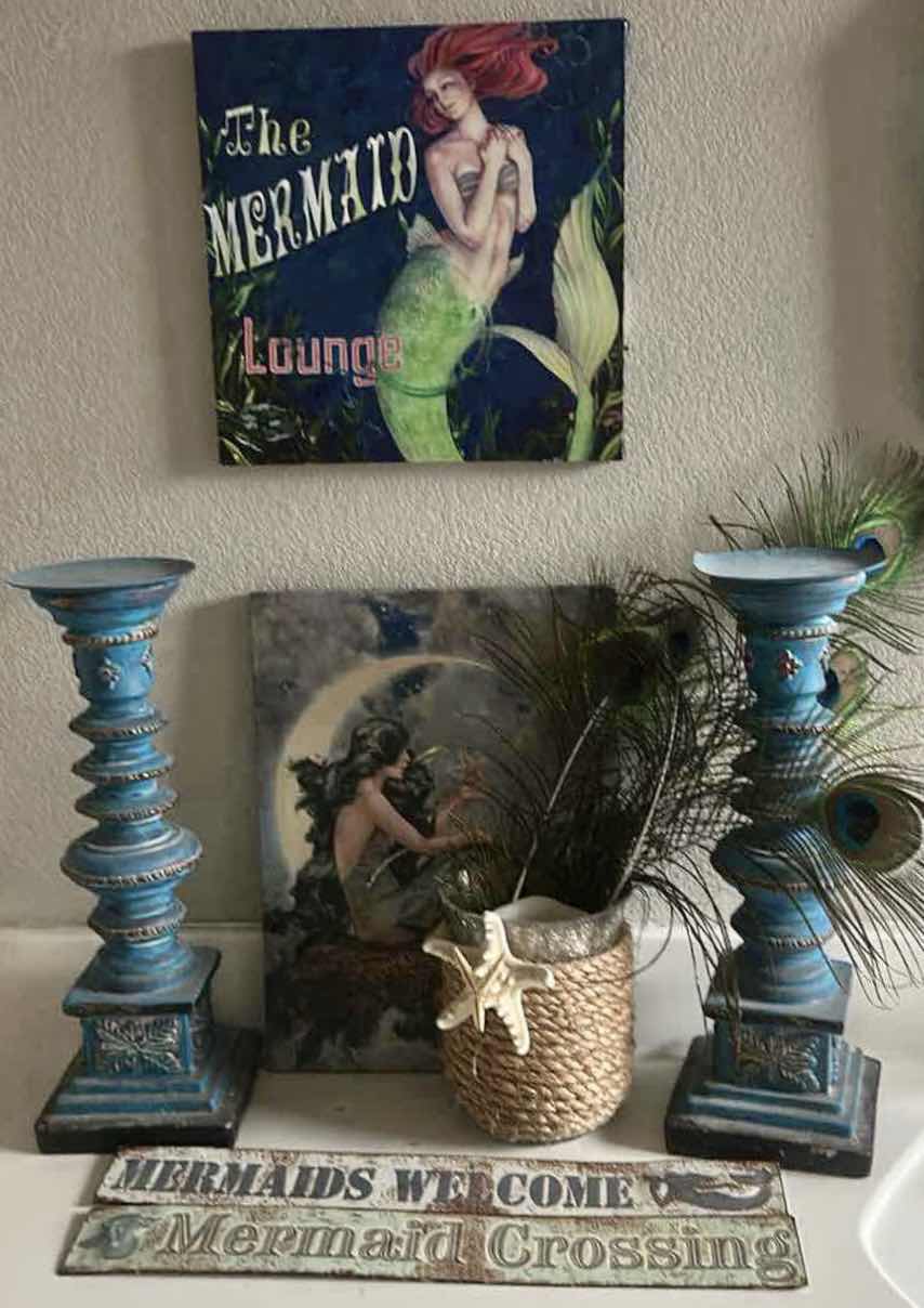 Photo 1 of MERMAID DECOR MERMAID WITH MOON LIGHTS UP WITH BATTERIES 11” x 15”