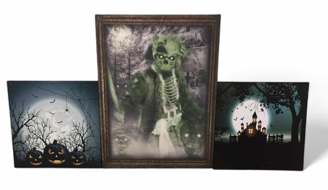 Photo 1 of 3 - BATTERY OPERATED LIGHT UP HALLOWEEN ARTWORK (LARGEST 15” x H20”