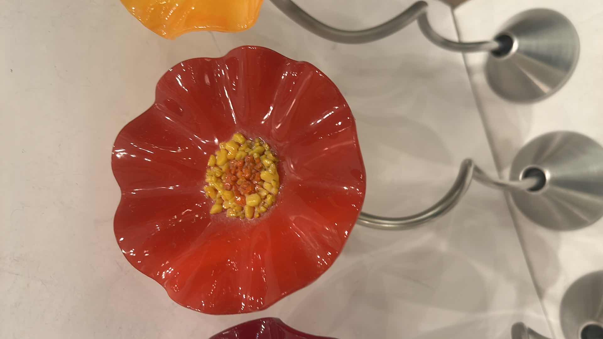 Photo 1 of 3 ART GLASS FLOWERS H17”