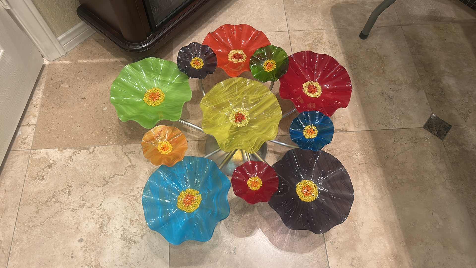 Photo 1 of ART GLASS FLORAL SCULPTURE. 30“ x H10 1/2“