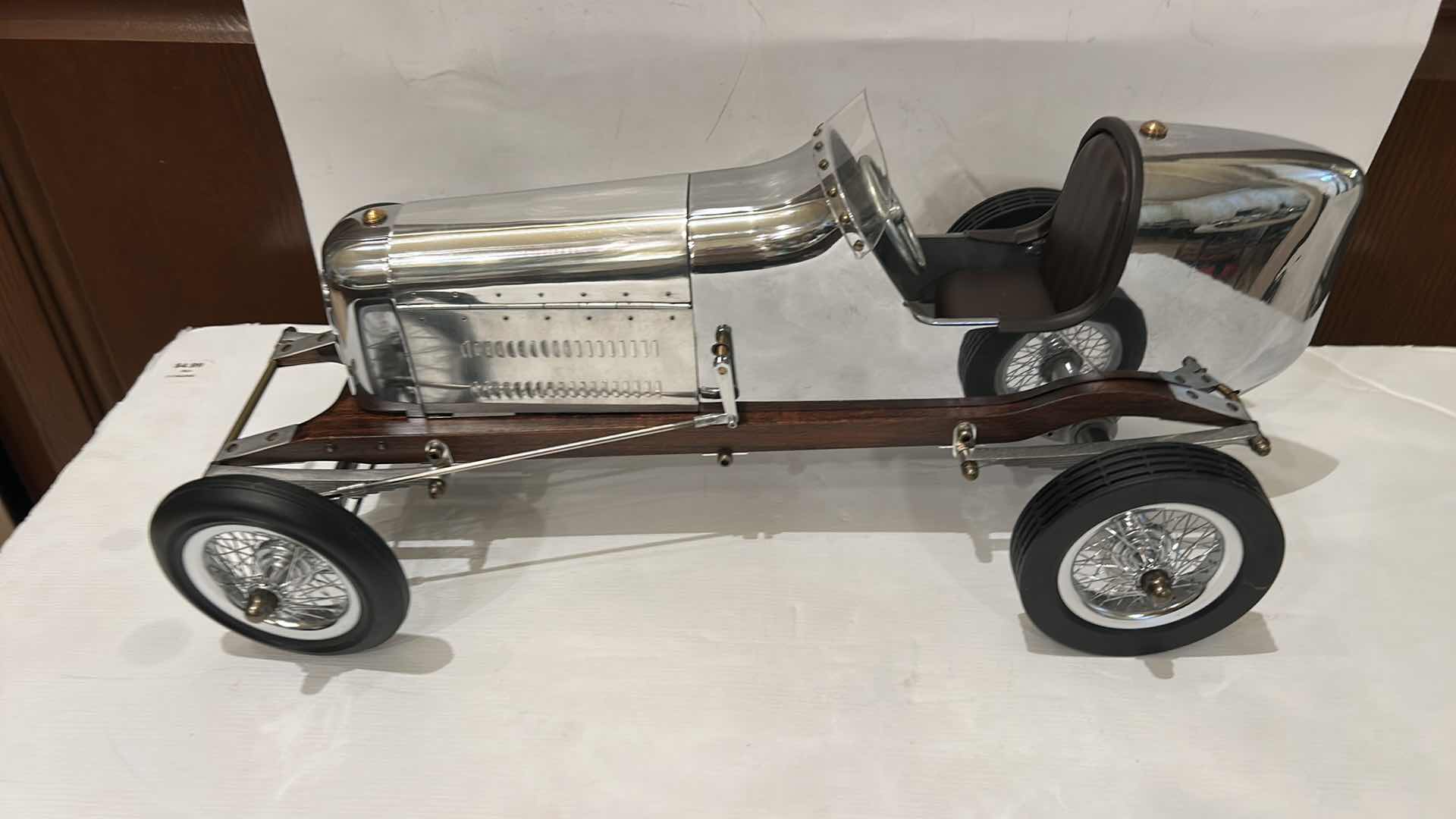 Photo 1 of BANTAM MIDGET MODEL CAR, A REPLICA OF 1930S TETHER CARS KNOWN AS “SPINDIZZIES” 19” x 7”