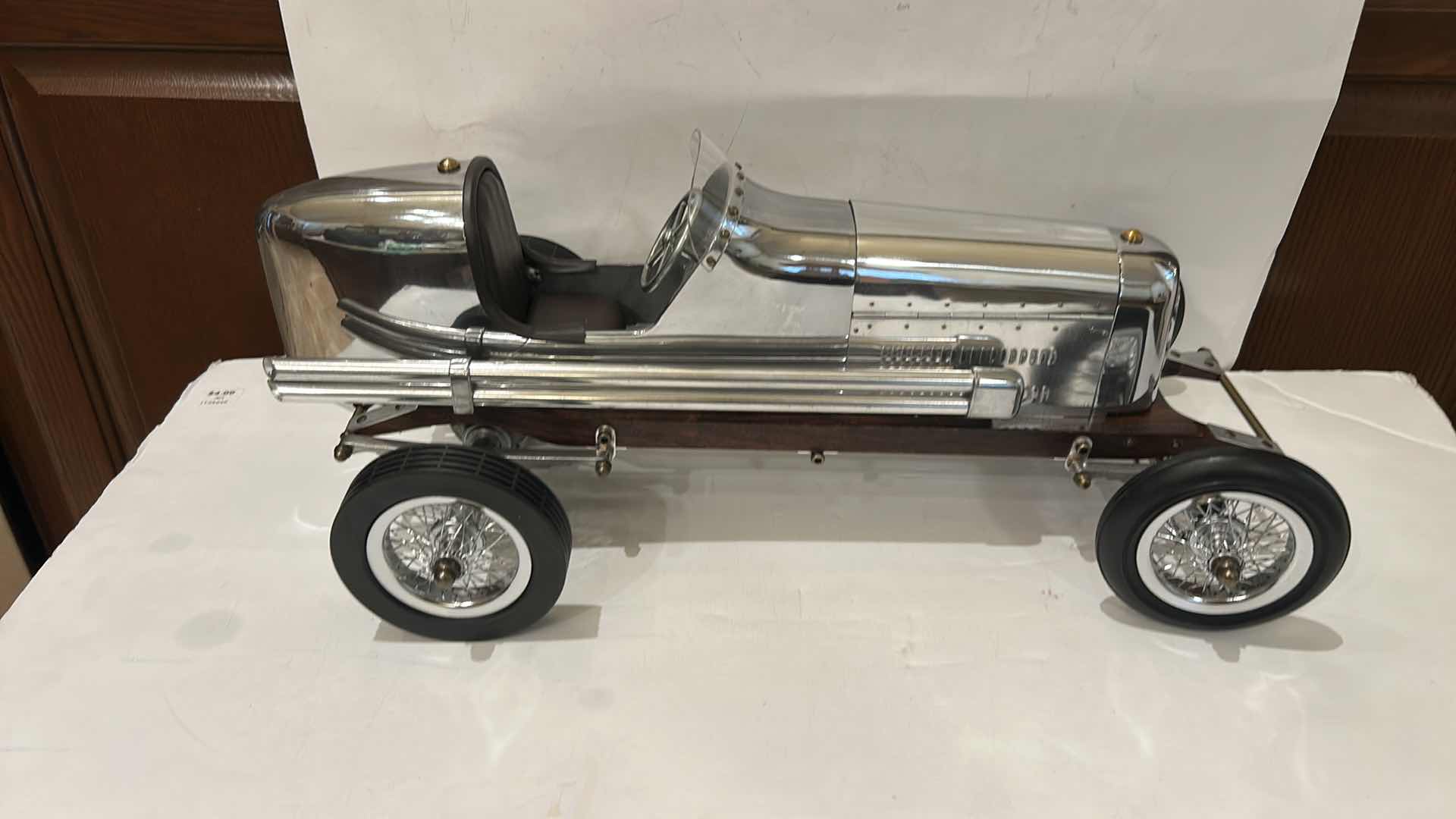 Photo 1 of BANTAM MIDGET MODEL CAR, A REPLICA OF 1930S TETHER CARS KNOWN AS “SPINDIZZIES” 19” x 7”