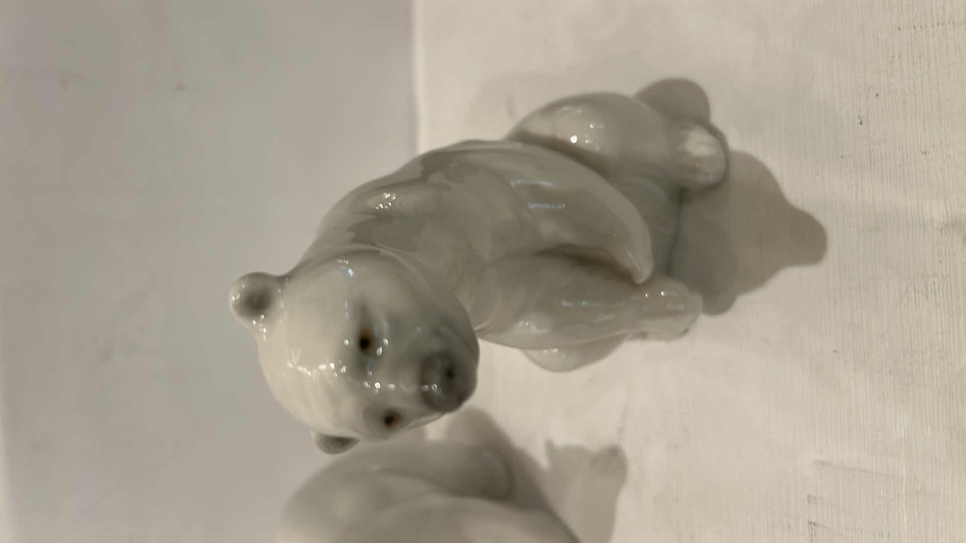 Photo 1 of 3 LLADRO PORCELAIN POLAR BEARS H 5 “