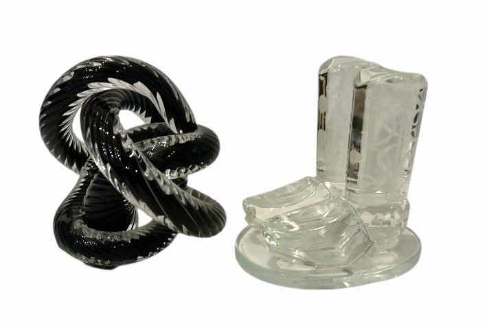 Photo 1 of 2 DECORATIVE GLASS PIECES H4 1/2”