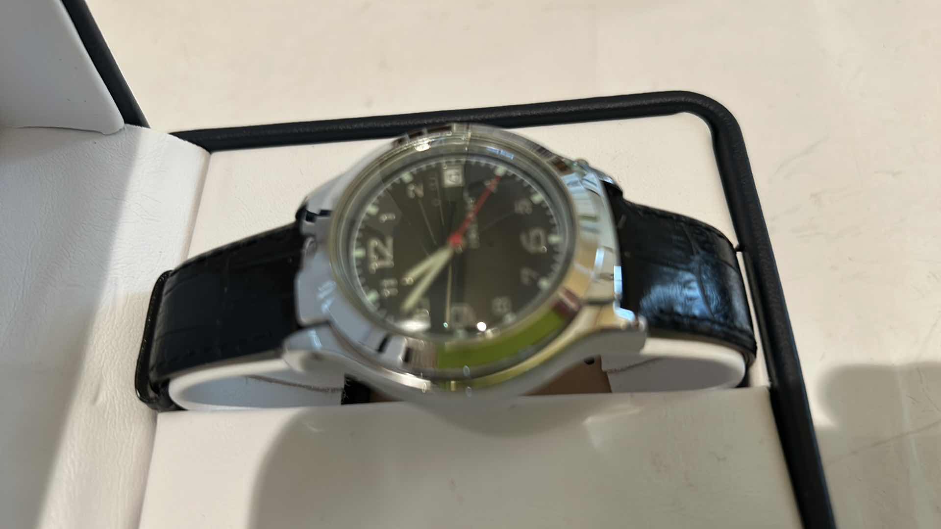 Photo 1 of I-BEAM MEN’S DELUXE MAGNIFYING WATCH WITH LEATHER BAND