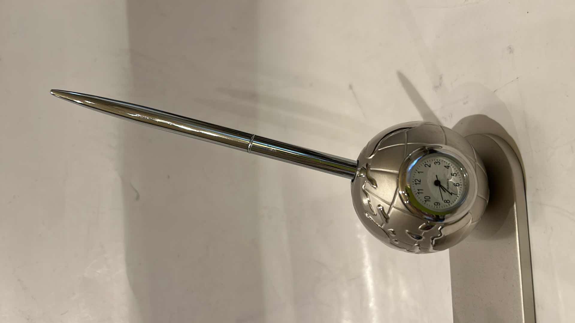 Photo 1 of NOVELTY AIRPLANE AND GLOBE CLICK PENHOLDER (HEIGHT WITHOUT PEN 2 1/2”)