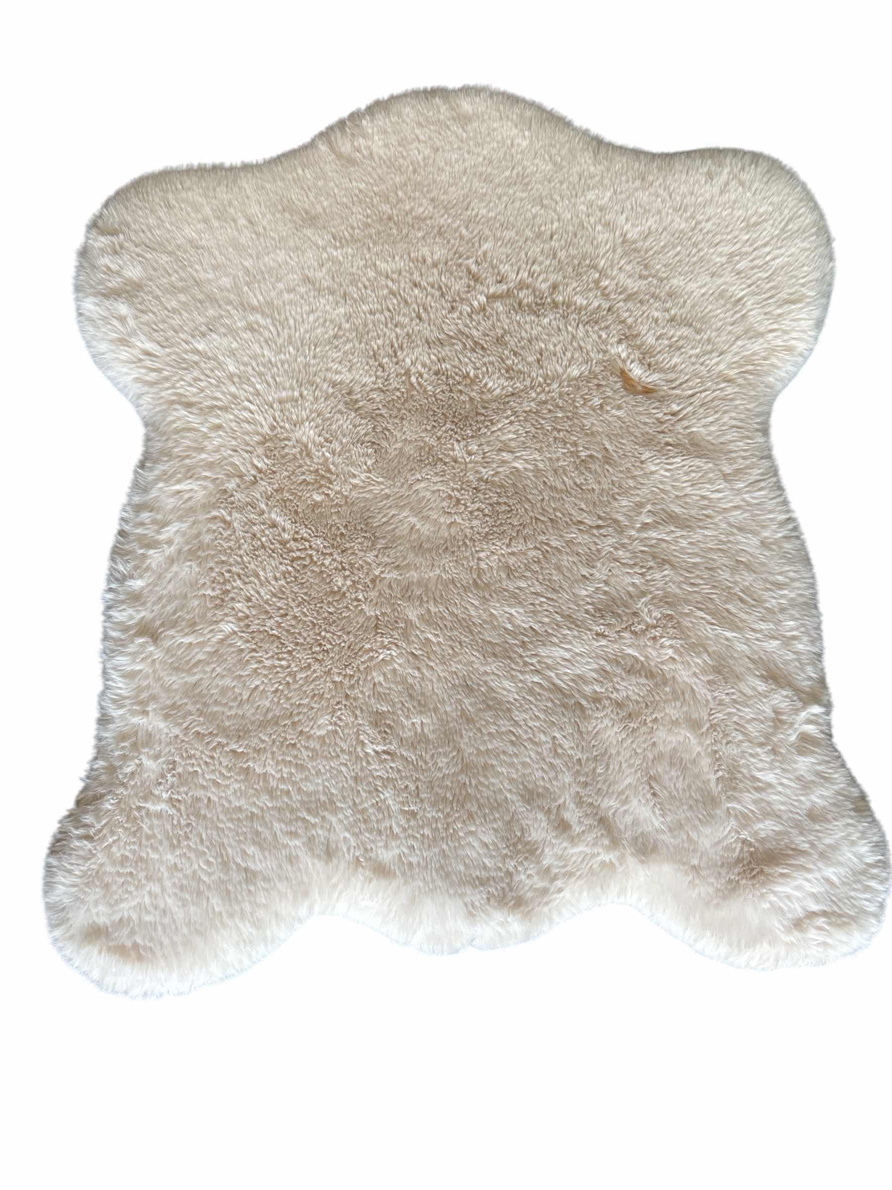Photo 1 of FAUX FUR DOG BED FLAT 39”X42”