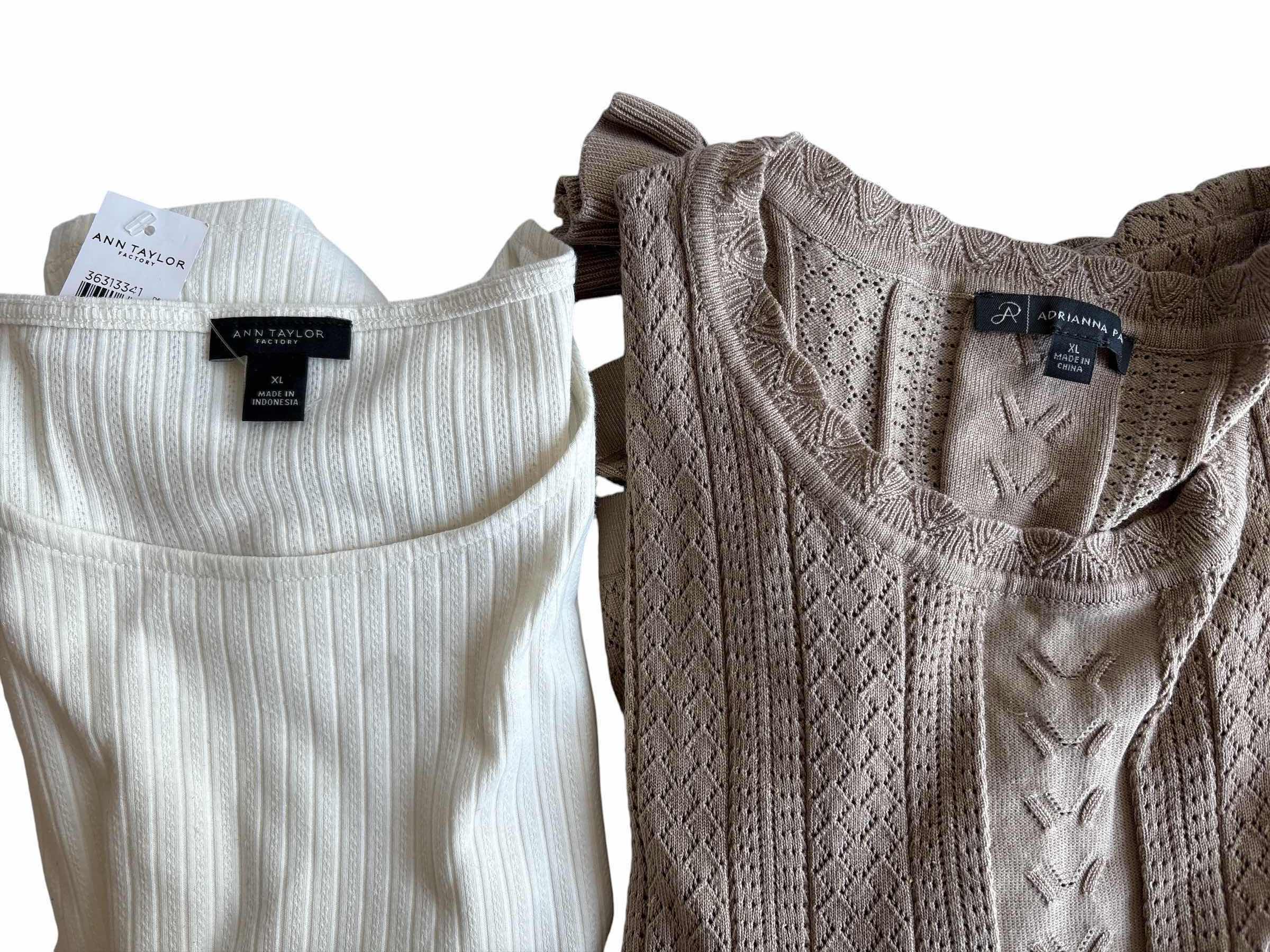 Photo 1 of (3)PCS WOMENS KNIT AND FLEECE SWEATERS M AND XL