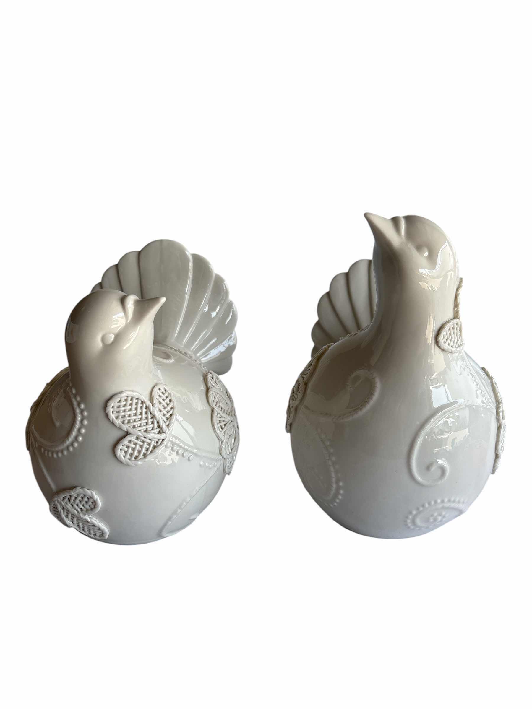 Photo 1 of (2)PCS VINTAGE CERAMIC BIRD FIGURINES W FLORAL DESIGN H8”