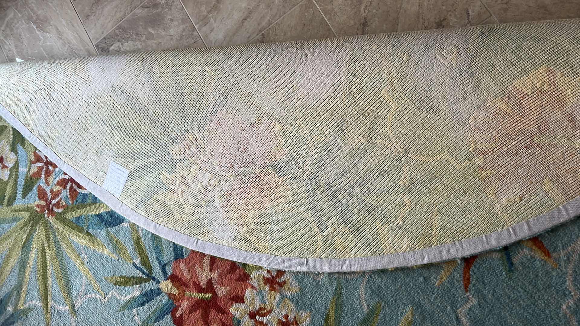 Photo 1 of 92" ROUND TROPICAL FLORAL AREA RUG