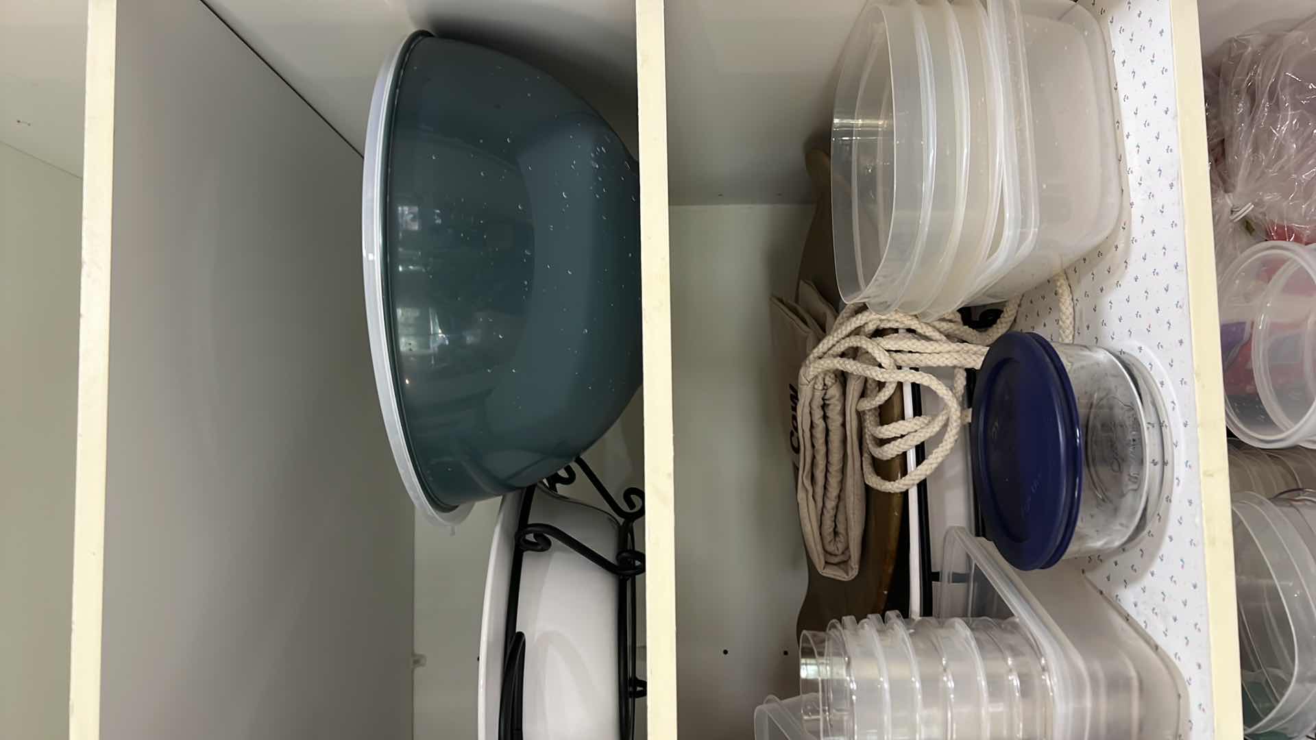 Photo 1 of CONTENTS OF KITCHEN PANTRY-FOOD STORAGE CONTAINERS