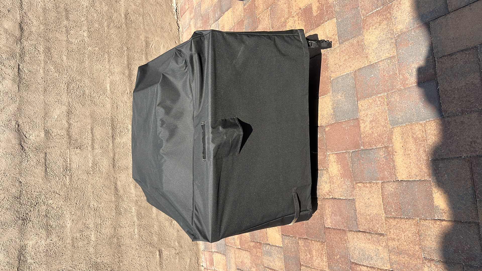 Photo 6 of BCP WICKER FIRE-PIT PROPANE TABLE W COVER 32" x 32" H32"