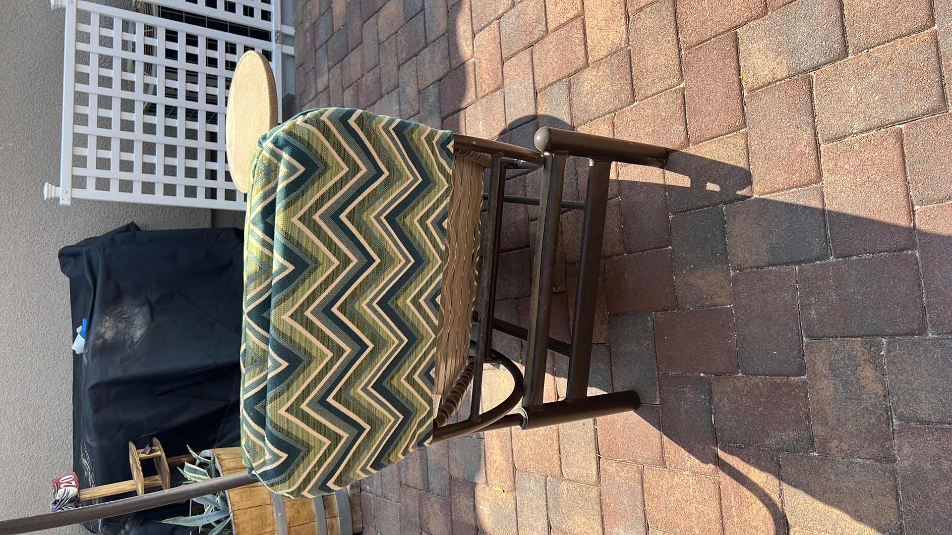 Photo 1 of OUTDOOR CANOPY DREAM LOUNGER  W TABLE