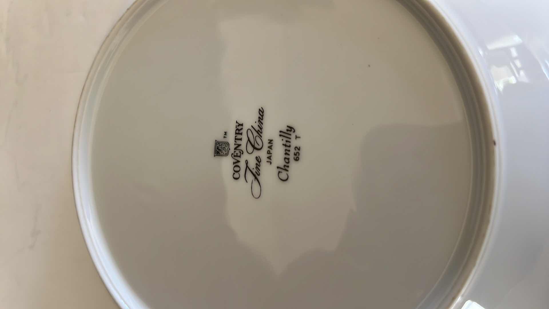 View 4 of 2-COVENTRY FINE CHINA JAPAN "CHANTILLY" COVERED VEGETABLE SERVING DISHES