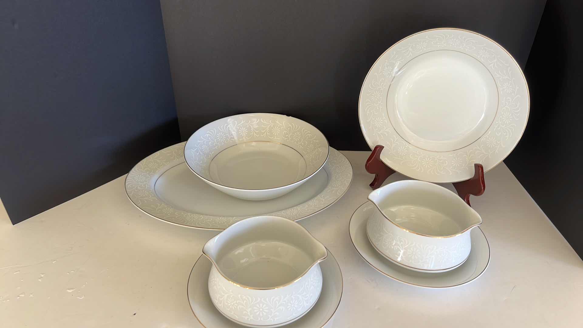 Photo 1 of 5-COVENTRY FINE CHINA JAPAN "CHANTILLY" SERVEWARE