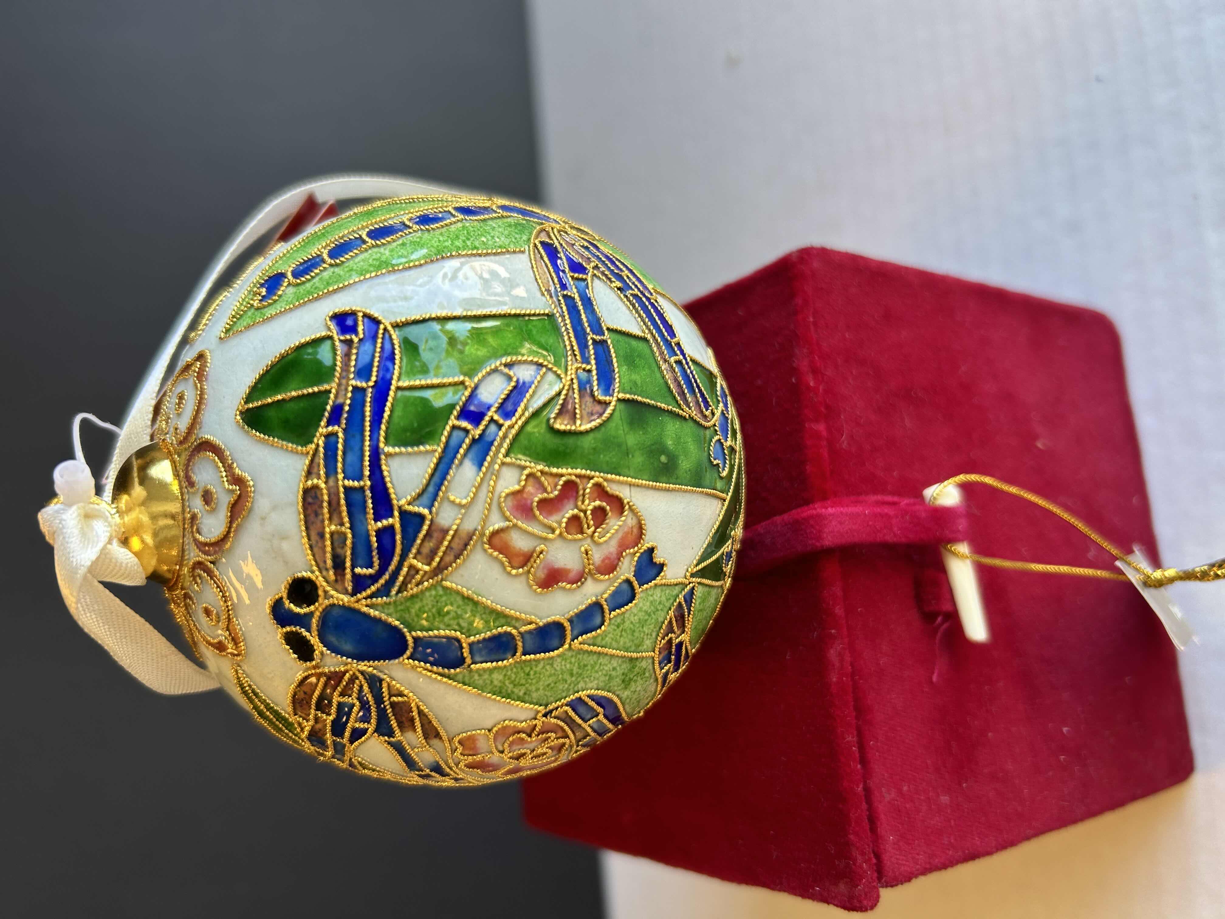 Photo 1 of NEW CLOISONNÉ CHRISTMAS DRAGONFLY BALL ORNAMENT
