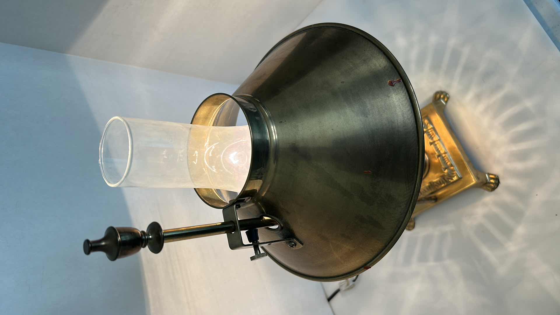 Photo 1 of VINTAGE BRASS PARIS ORIENT EXPRESS ISTANBUL TABLE LAMP H20"