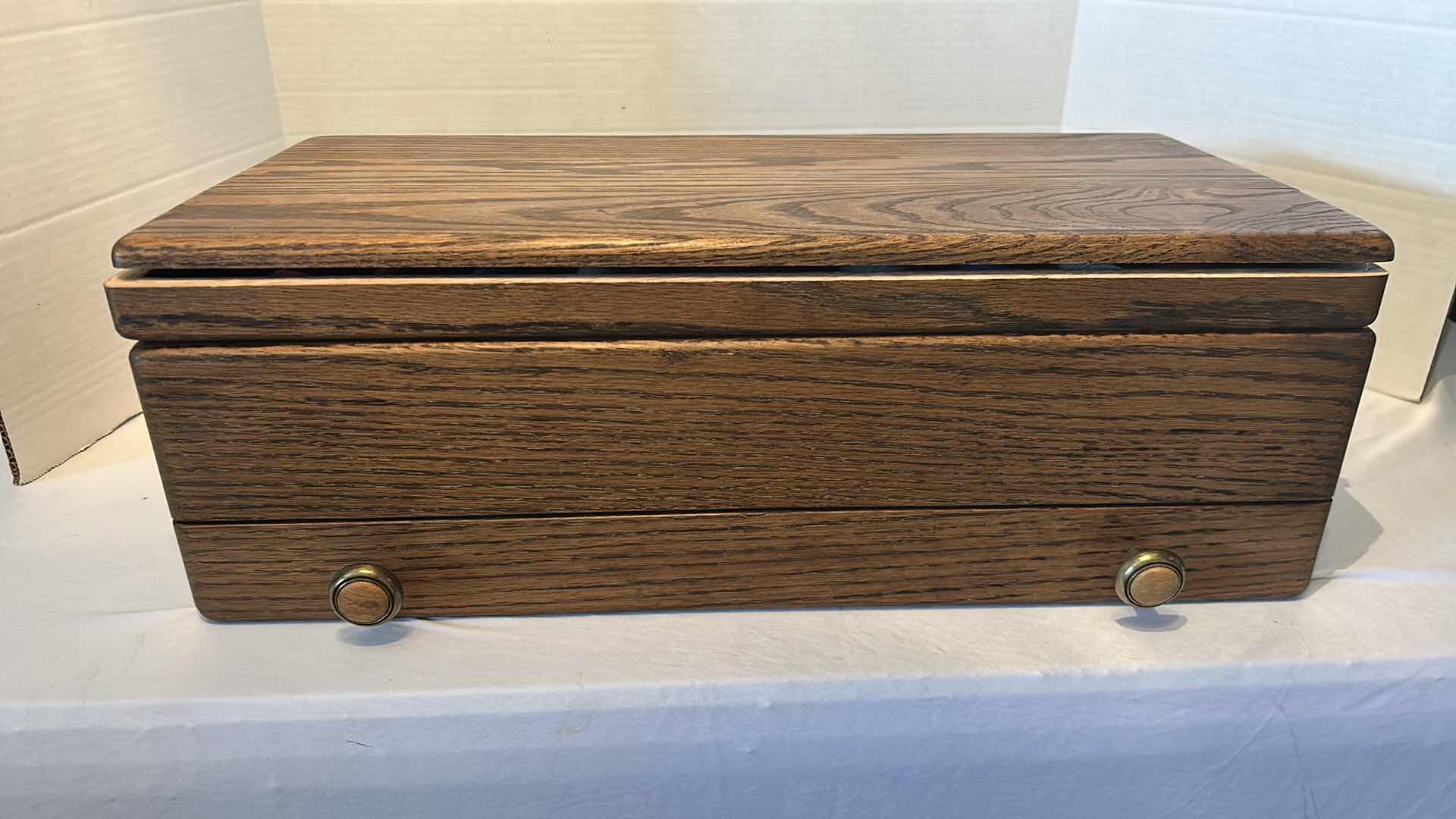 Photo 1 of ORIGINAL SANDS WOOD CHEST OF GAMING BACK GAMOM RUMI DICE POKER CHIPS