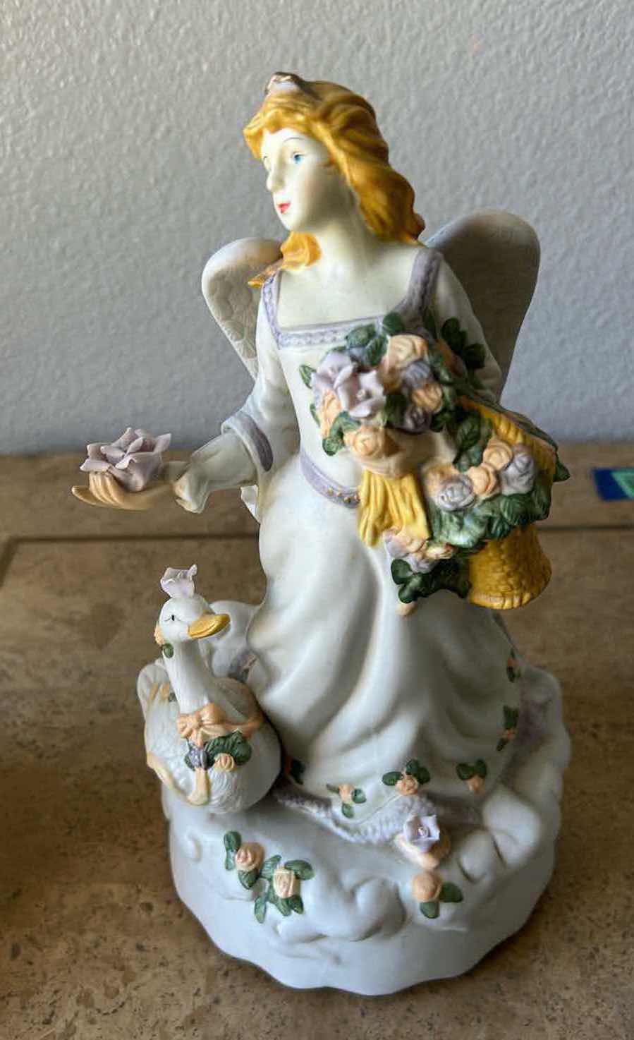 Photo 4 of 3-DECORATIVE CHRISTMAS MUSICAL BOXES