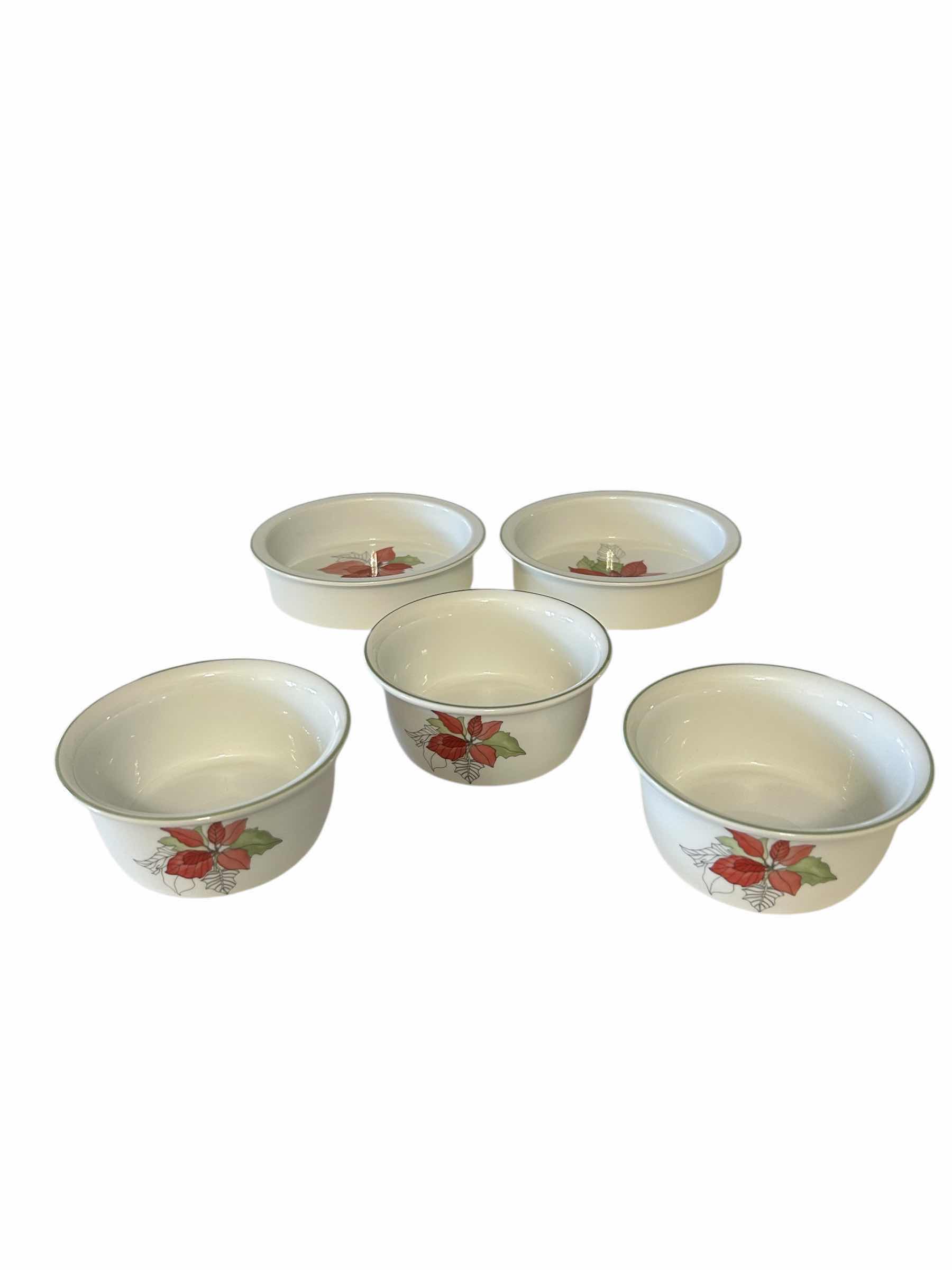 Photo 1 of 5- VINTAGE POINSETTIA MARY GOERTZEN SAUCE CUPS