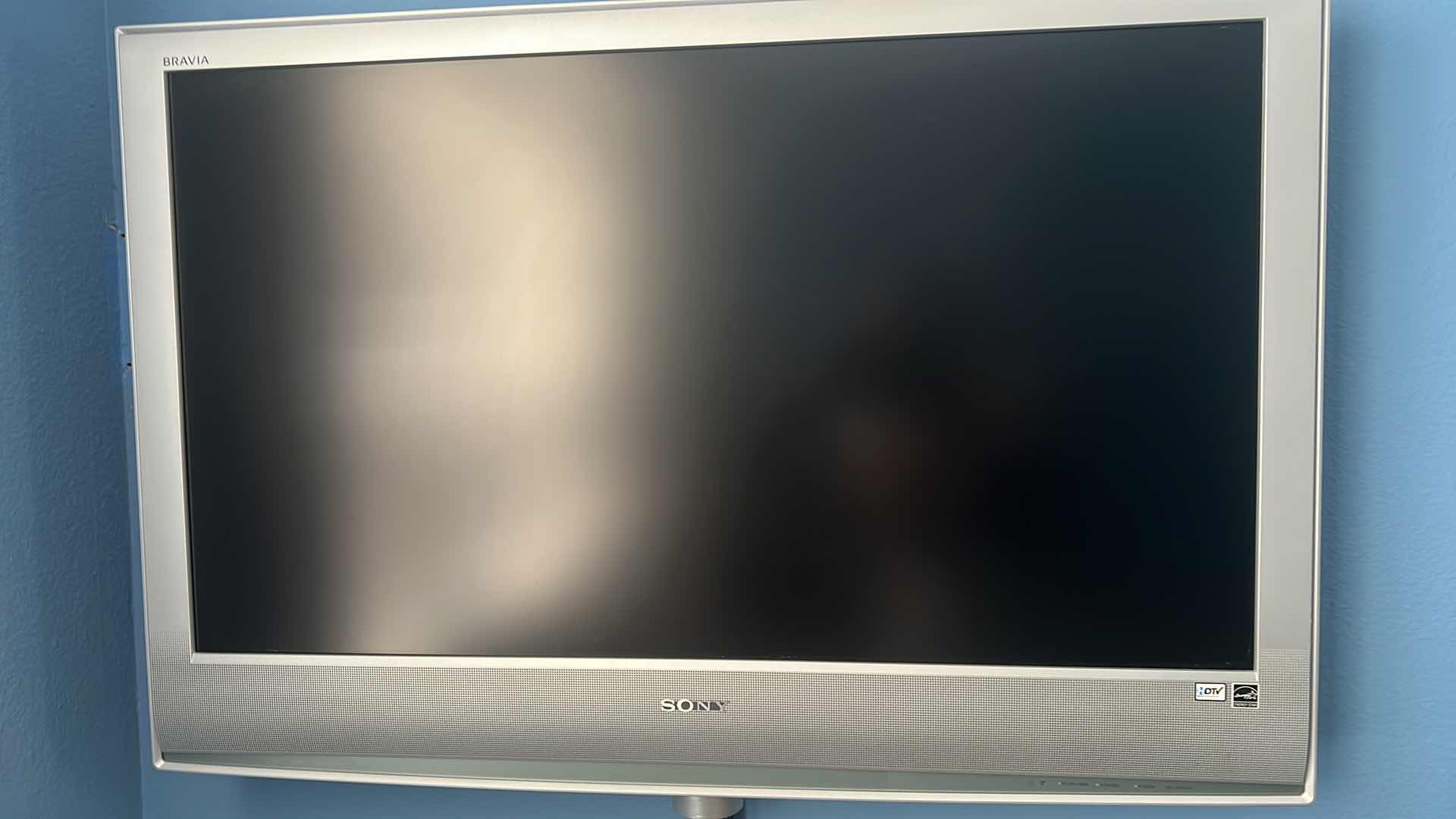 Photo 1 of 42" SONY HD FLAT SCREEN TV. 2016 MODEL.