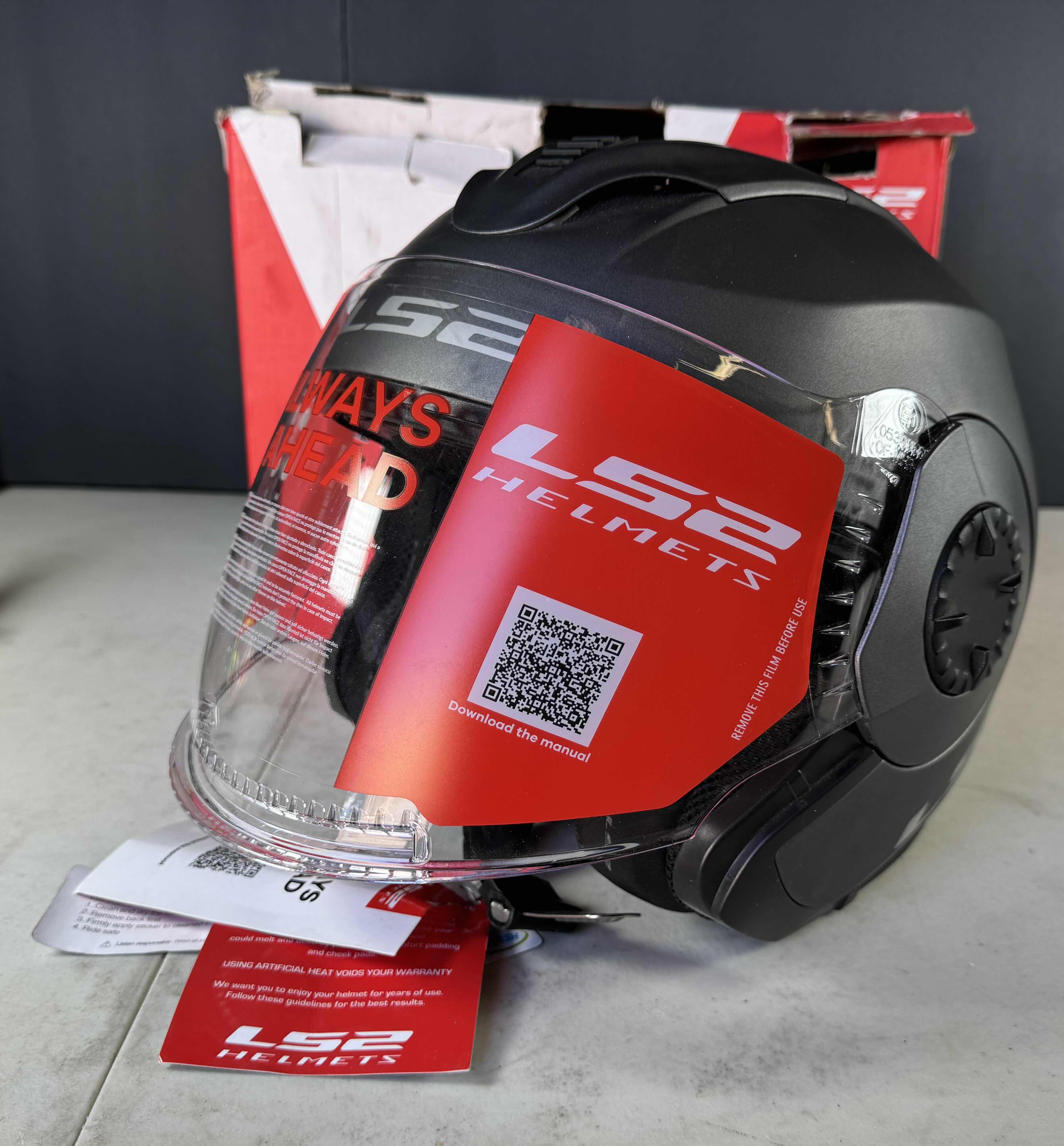 Photo 1 of LS2 VERSO MOTORCYCLE HELMET SOLID MATT TITANIUM WITH COVER SIZE SMALL
