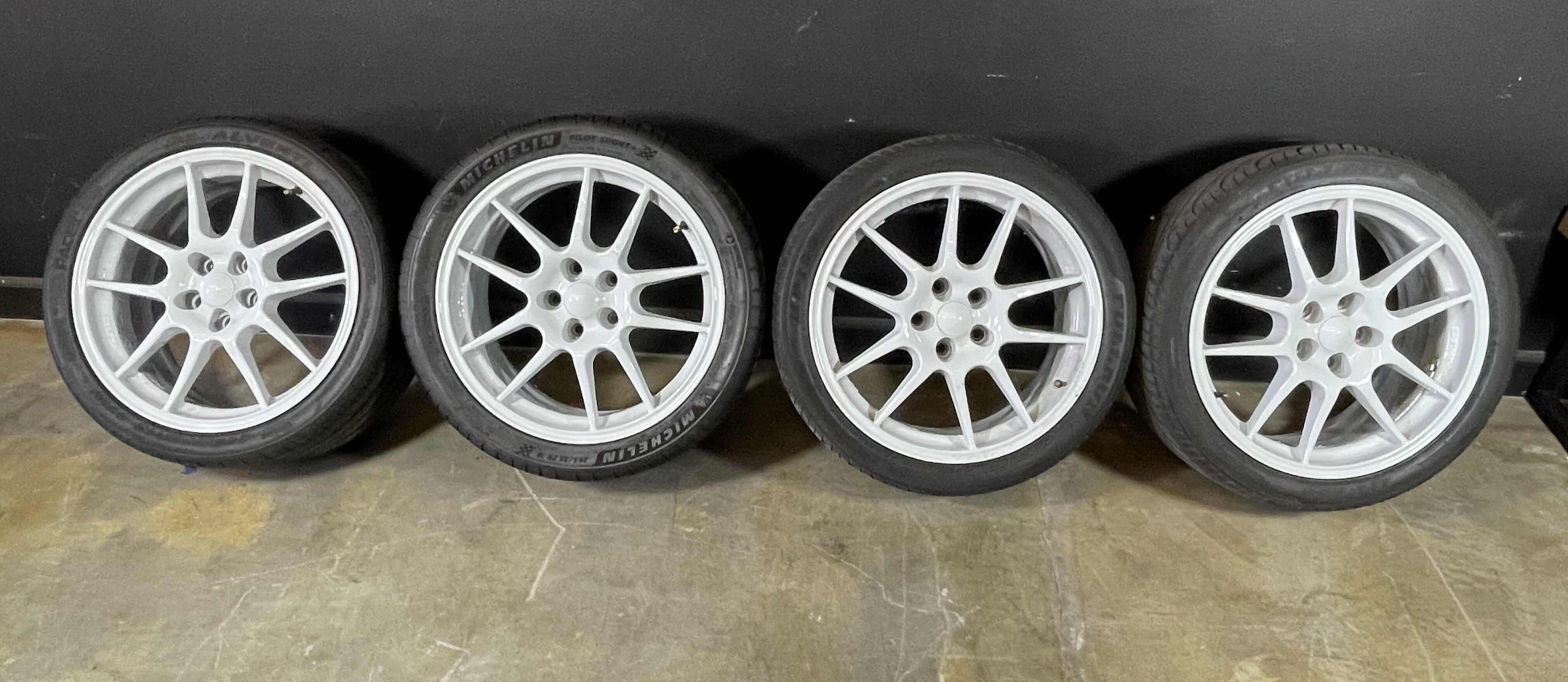 Photo 1 of RVS 18” WHEELS WITH TIRES SET OF (4) (SEE NOTES)