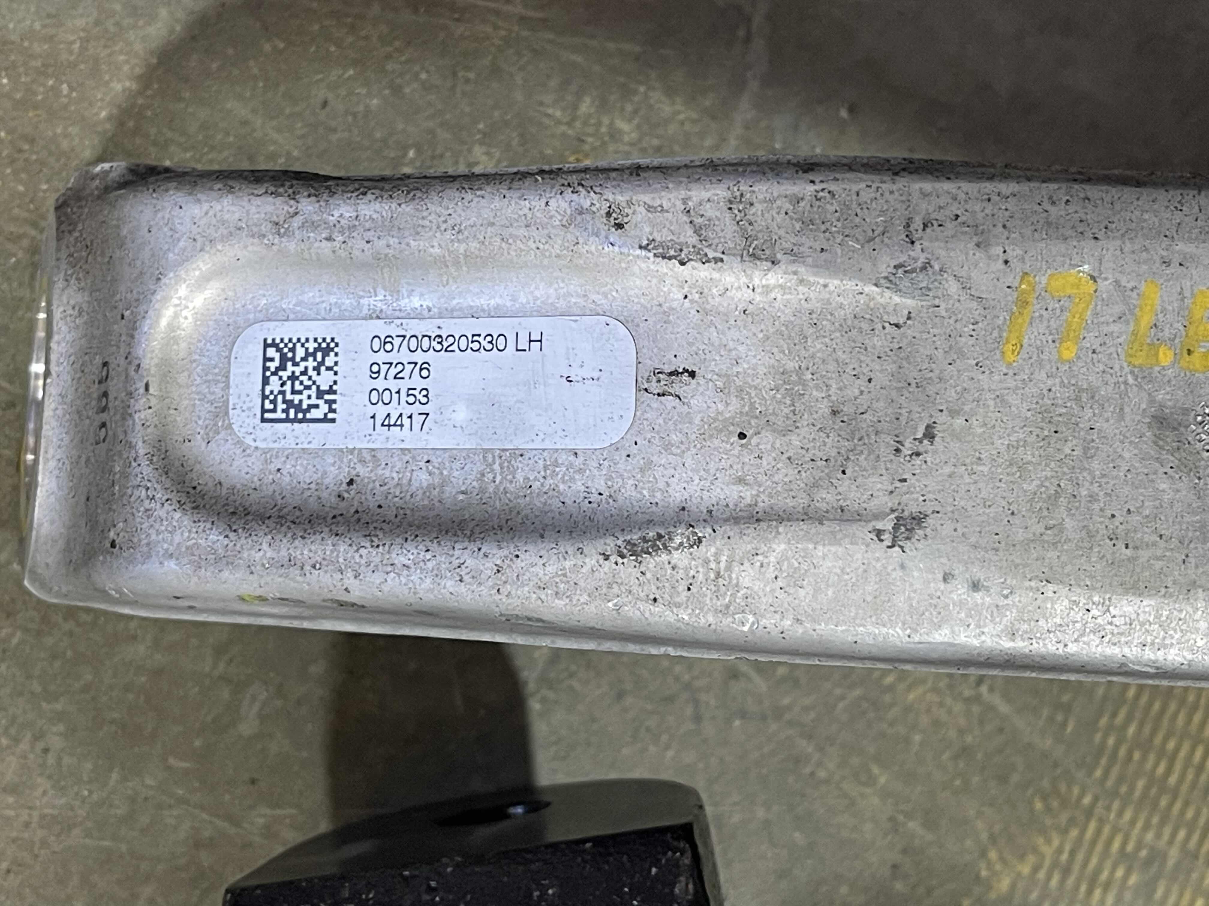 Photo 1 of GM TRUCK 09-06 SPINDLES 4” LIFT PARTS WITH ROUGH COUNTRY STRUTS