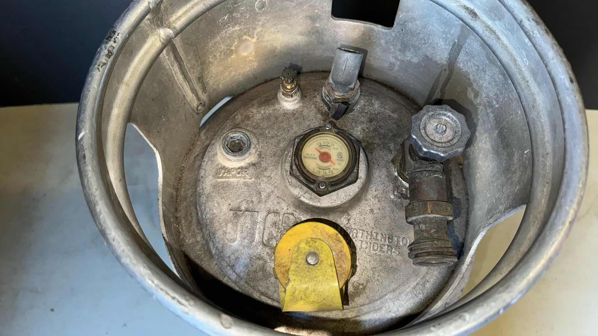 Photo 1 of FORKLIFT PROPANE TANK EMPTY