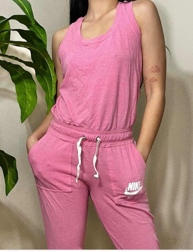 Photo 1 of WOMENS NIKE & WOLF SPORTS APPAREL SIZE XS