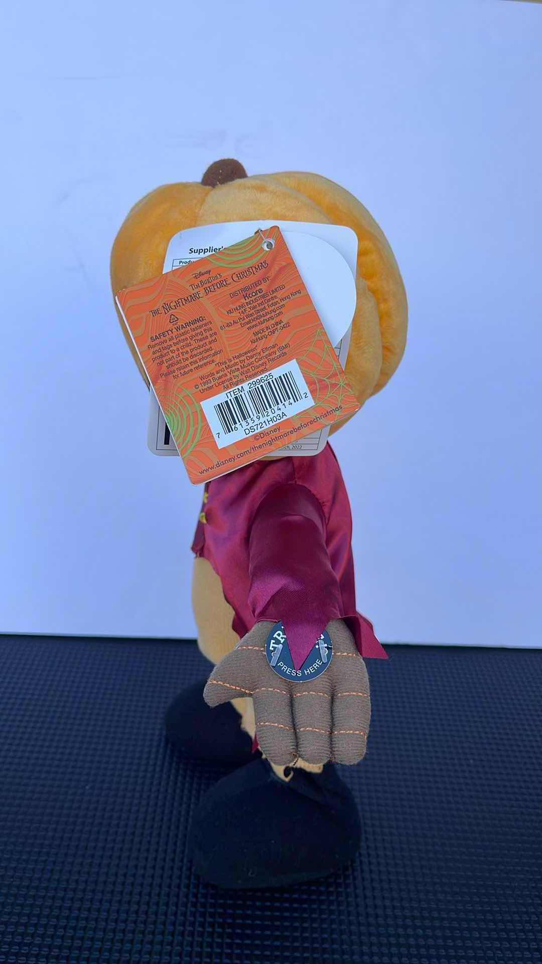 Photo 1 of NWT TIM BURTON’S NIGHTMARE BEFORE CHRISTMAS ANIMATED PLUSH PUMPKIN KING H13” 