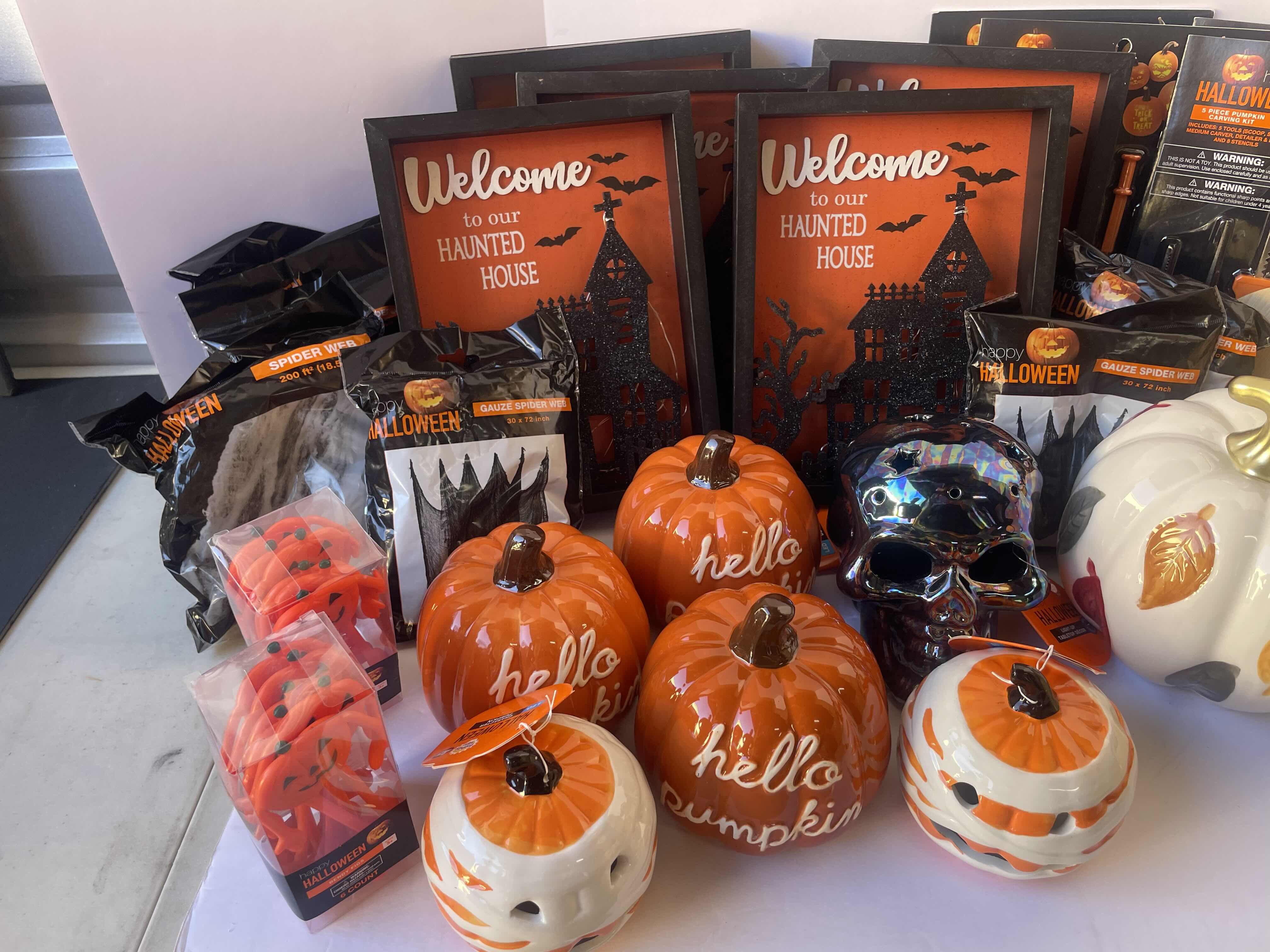Photo 1 of HALLOWEEN HOME DECOR ITEMS ASSORTED LARGE LOT 