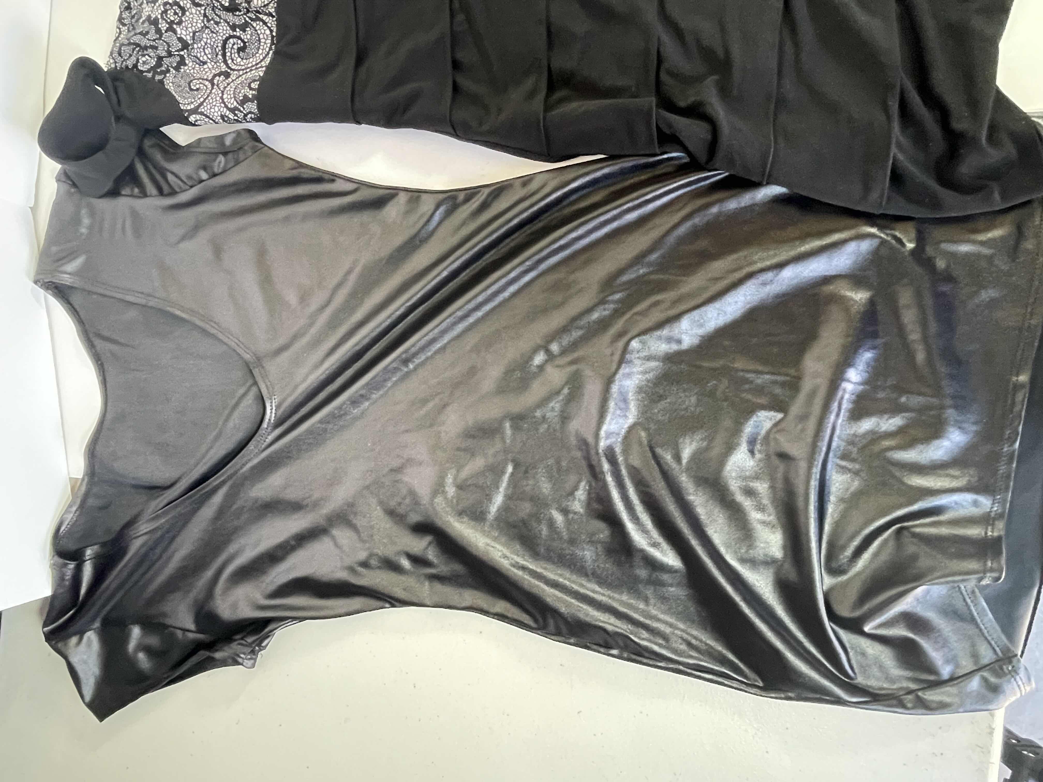 Photo 1 of WOMENS SHORT DRESSES (4) SIZE SMALL