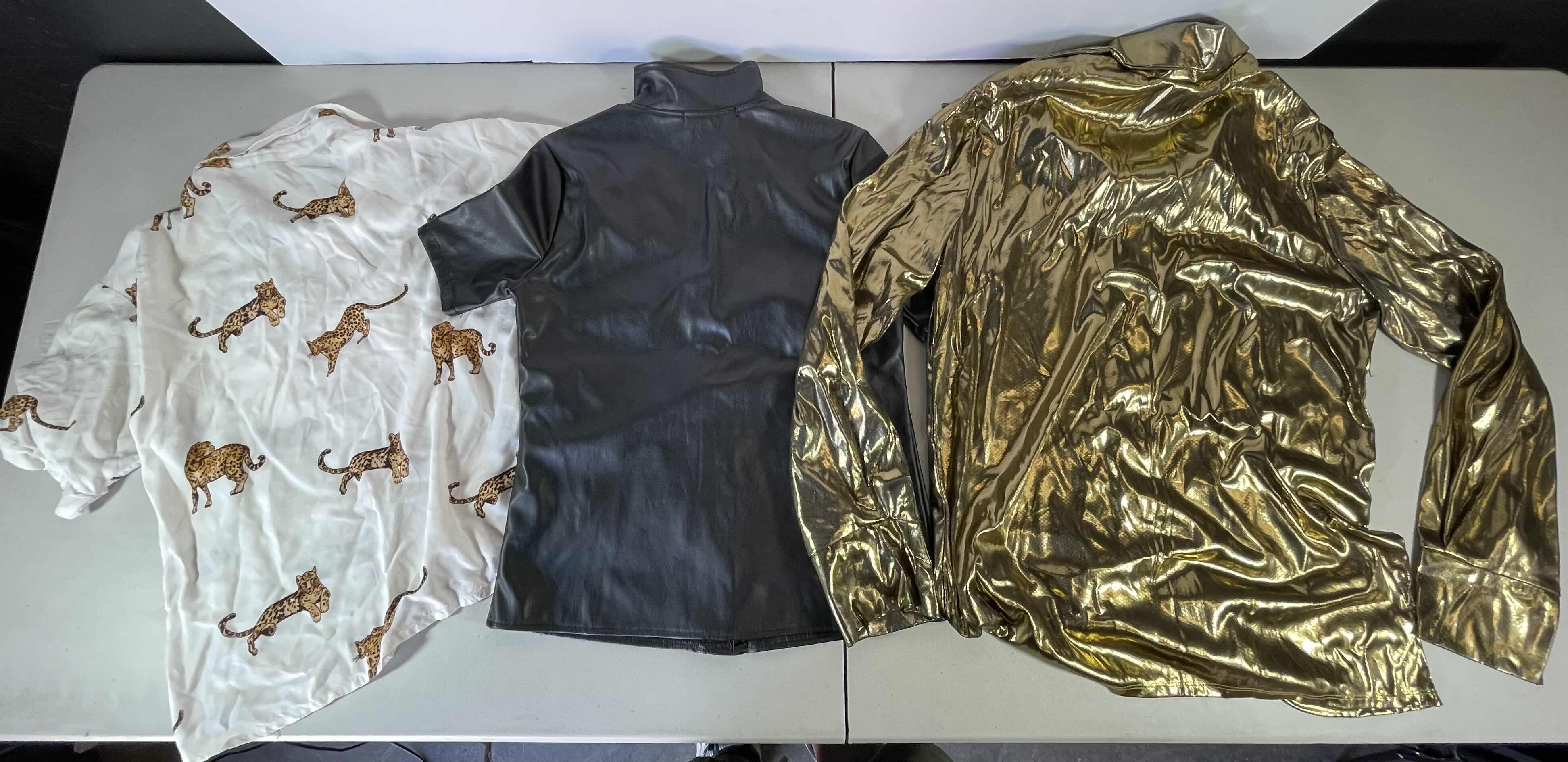 Photo 1 of FASHION TOPS SHORT AND LONG SLEEVE (3)