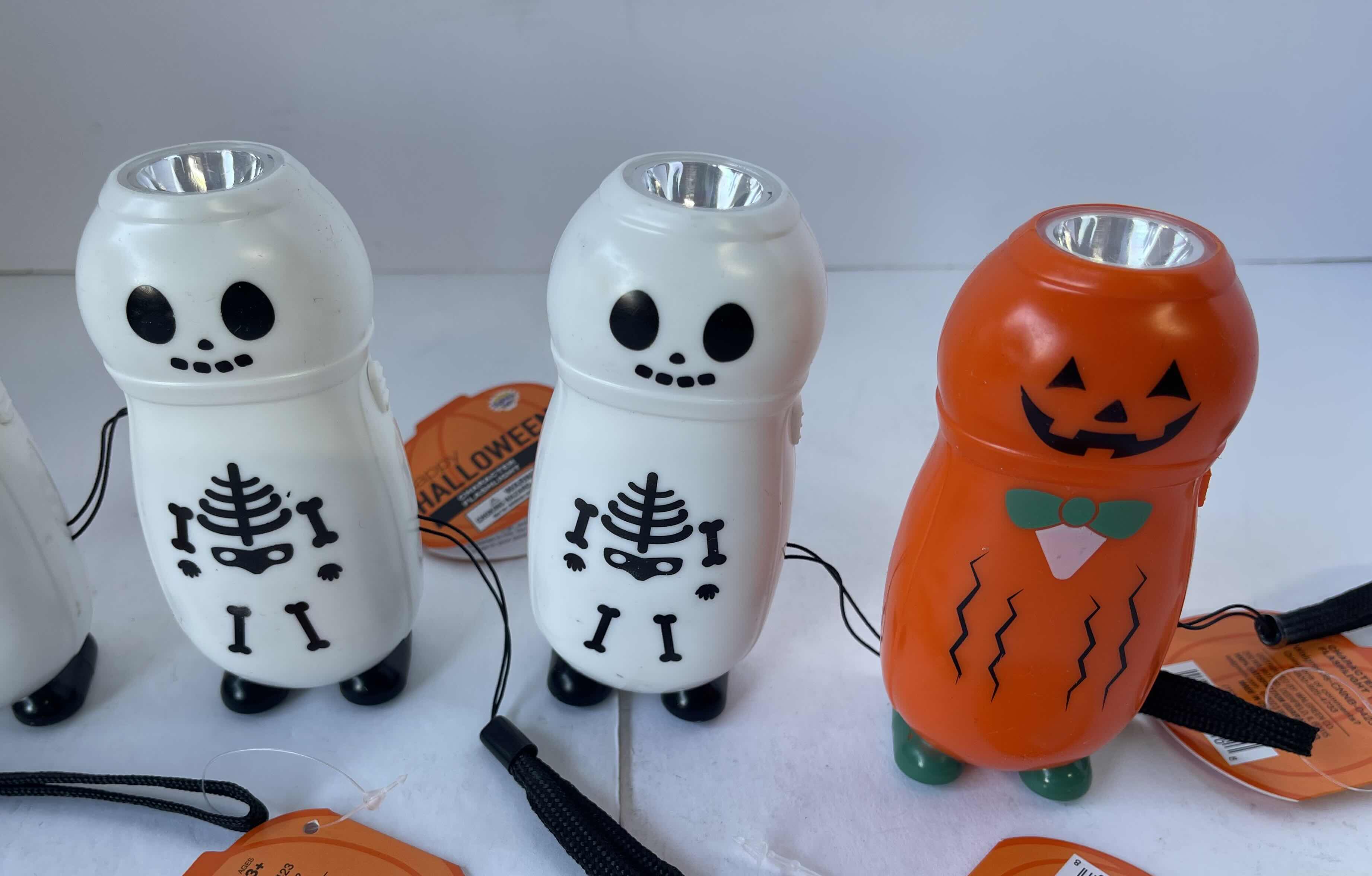 Photo 1 of CHARACTER HALLOWEEN FLASHLIGHTS (6) NWT
