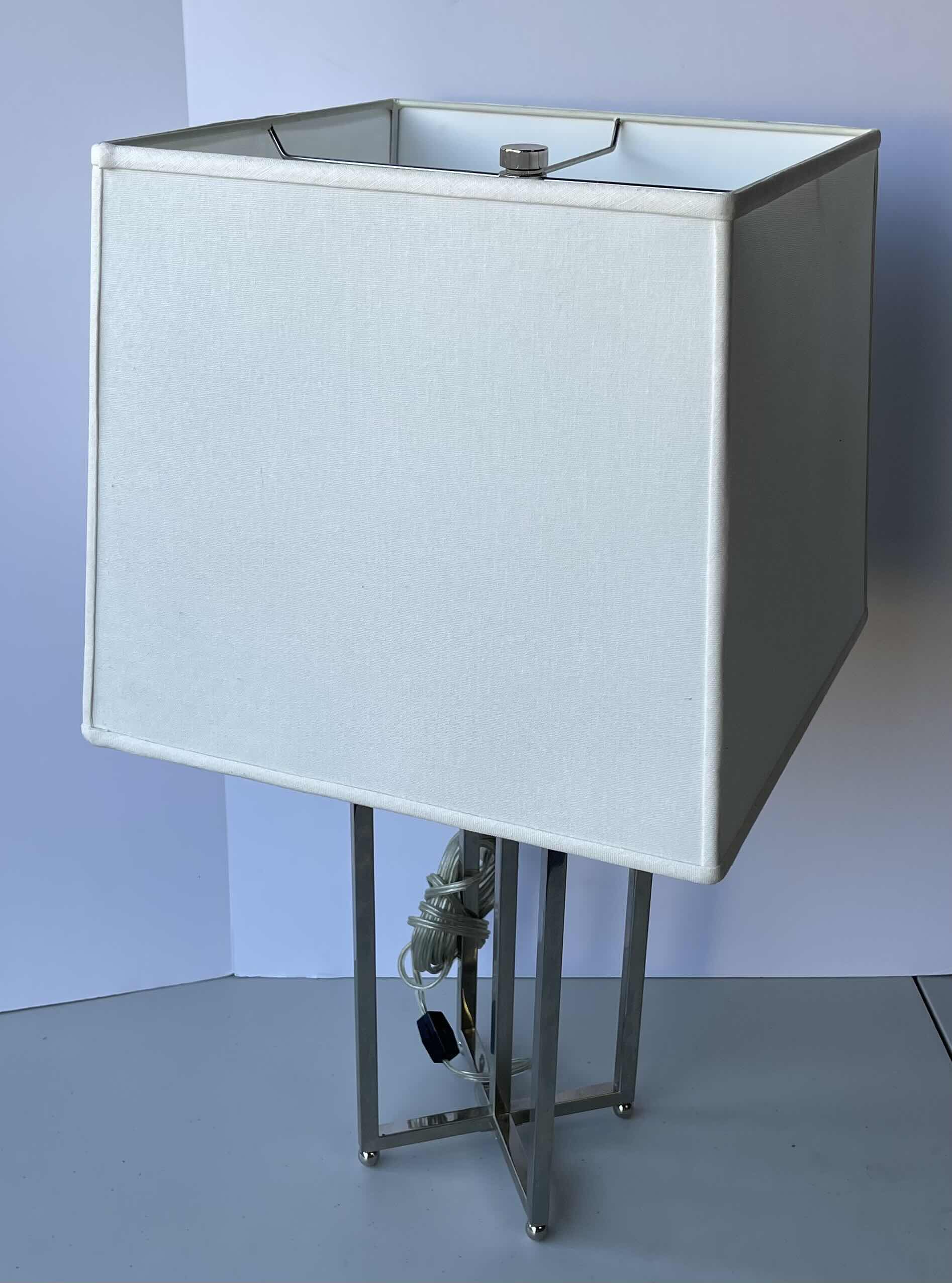 Photo 1 of LOUIS BALDINGER & SONS TWO LIGHT TABLE LAMP H27” 