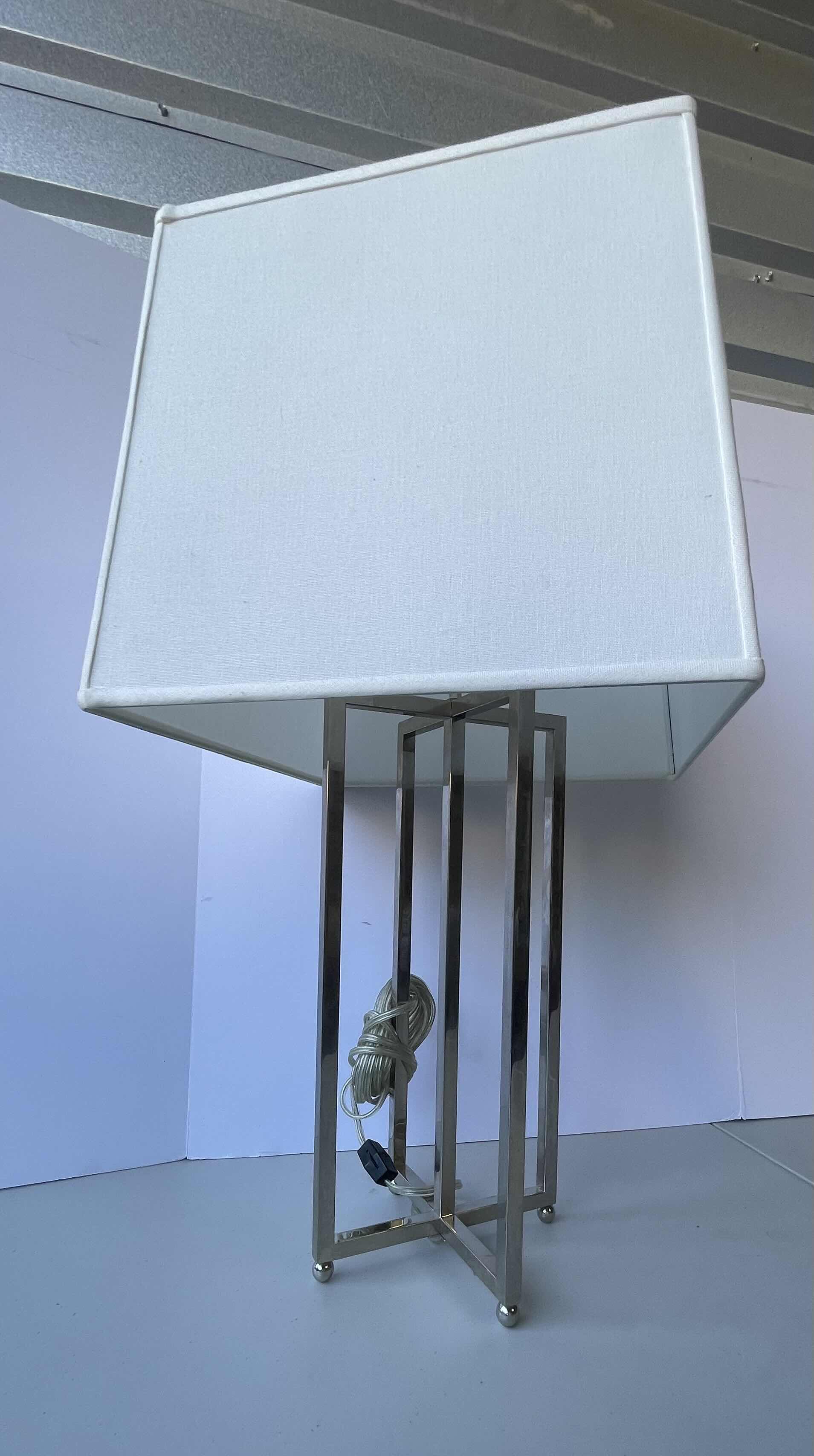 Photo 1 of LOUIS BALDINGER & SONS TWO LIGHT TABLE LAMP H27” 