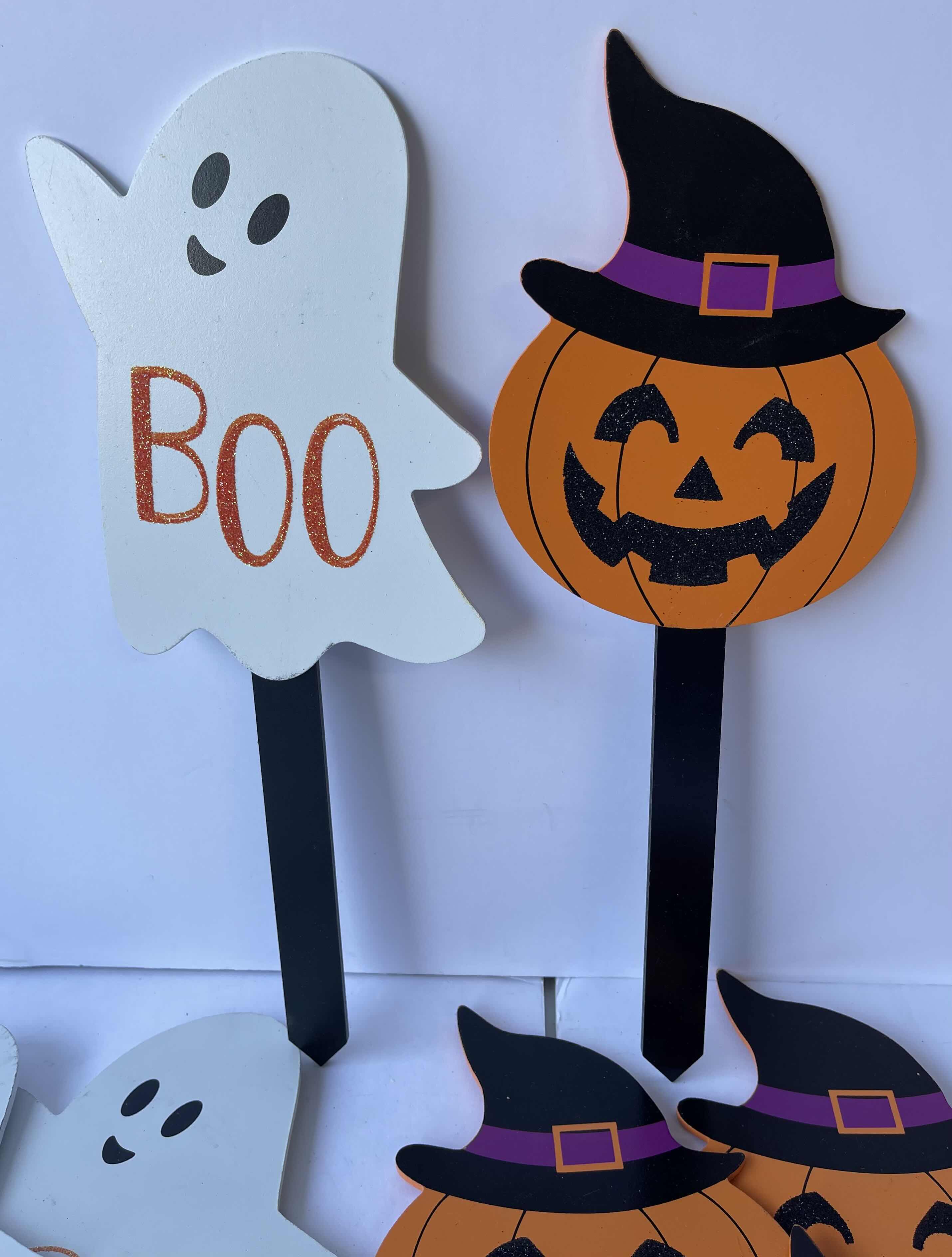 Photo 1 of GLITTER WOOD HALLOWEEN YARD STAKES H15” - GHOST (5) & PUMPKIN (5)
