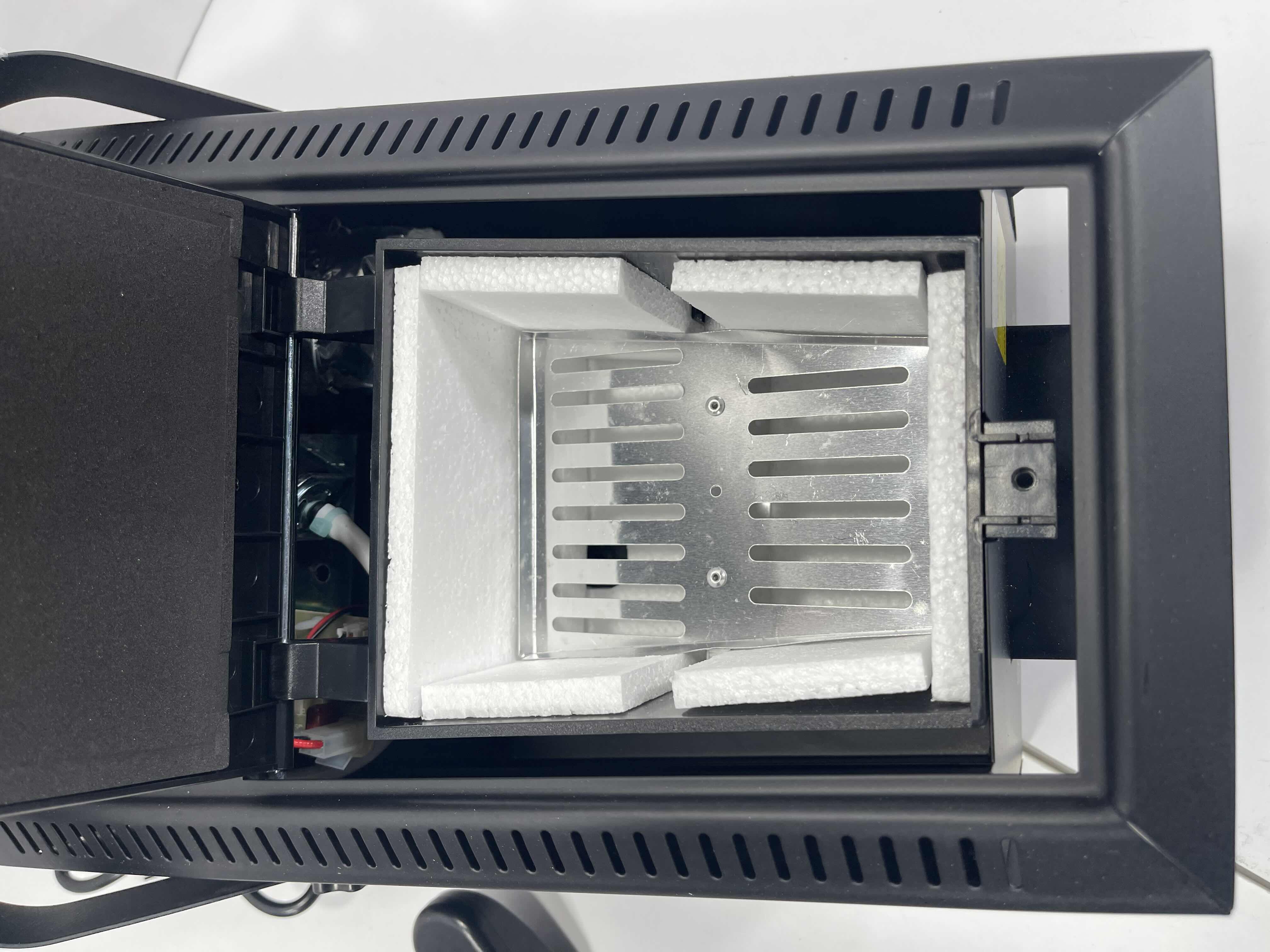 Photo 1 of HOME ACCENTS SKELETON CASKET GROUND FOGGER 400 WATT