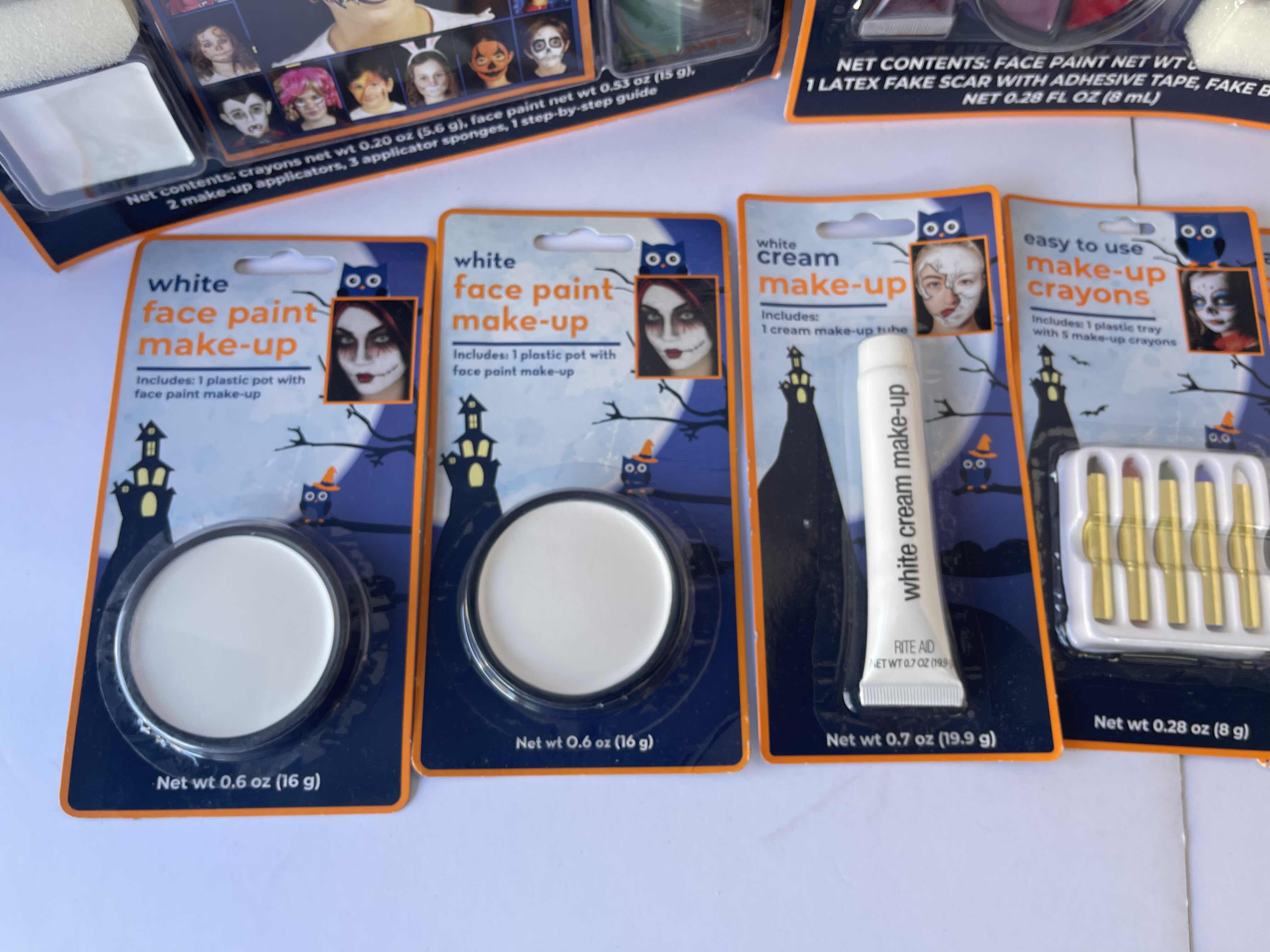 Photo 1 of HALLOWEEN MAKE-UP KITS ASSORTMENT (10 ITEMS) MSRP $40